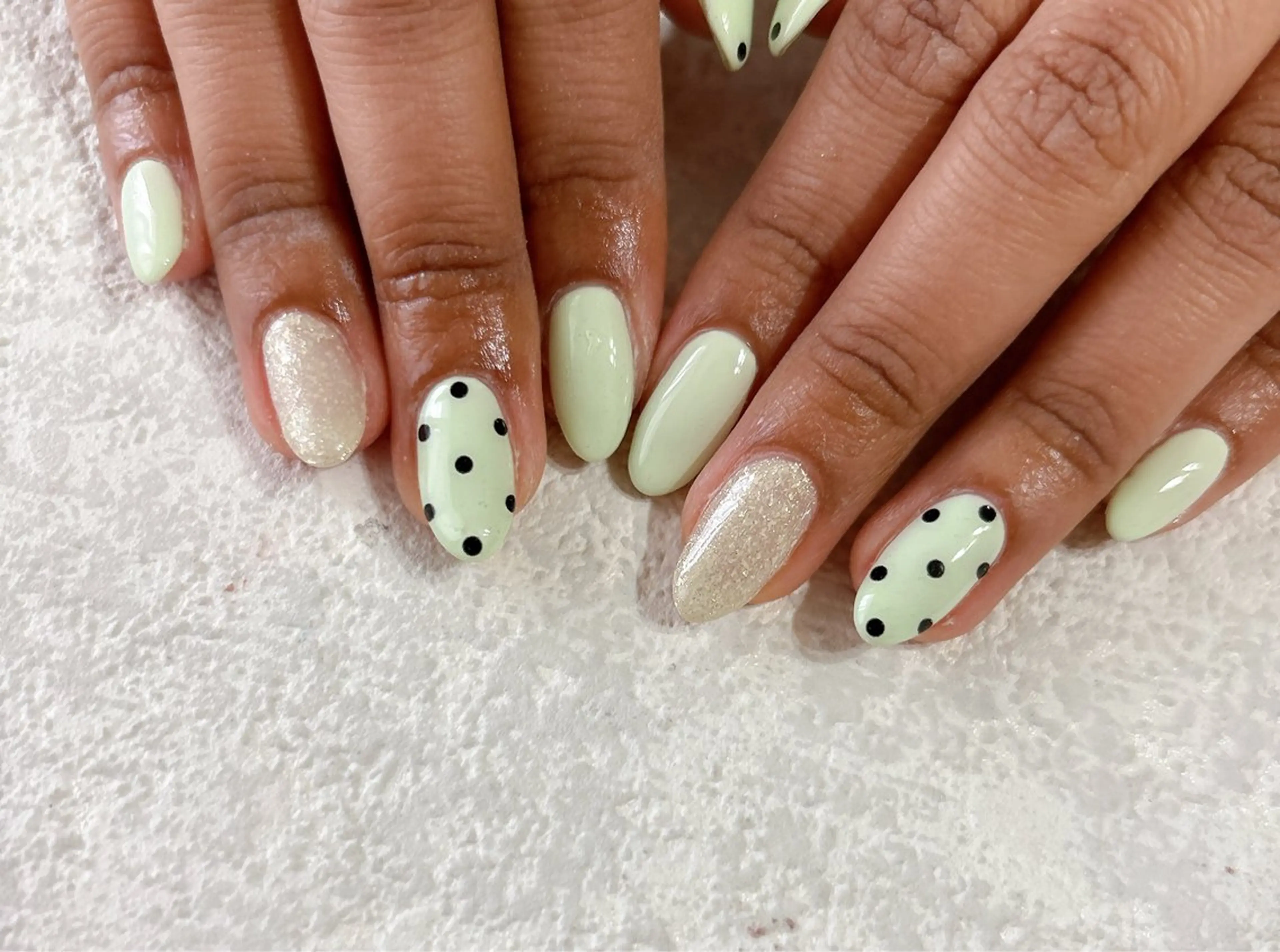 ネイル オーロラネイル ドット フットネイル フレンチネイル ジェルネイル kikinail 溝の口のネイルデザイン
