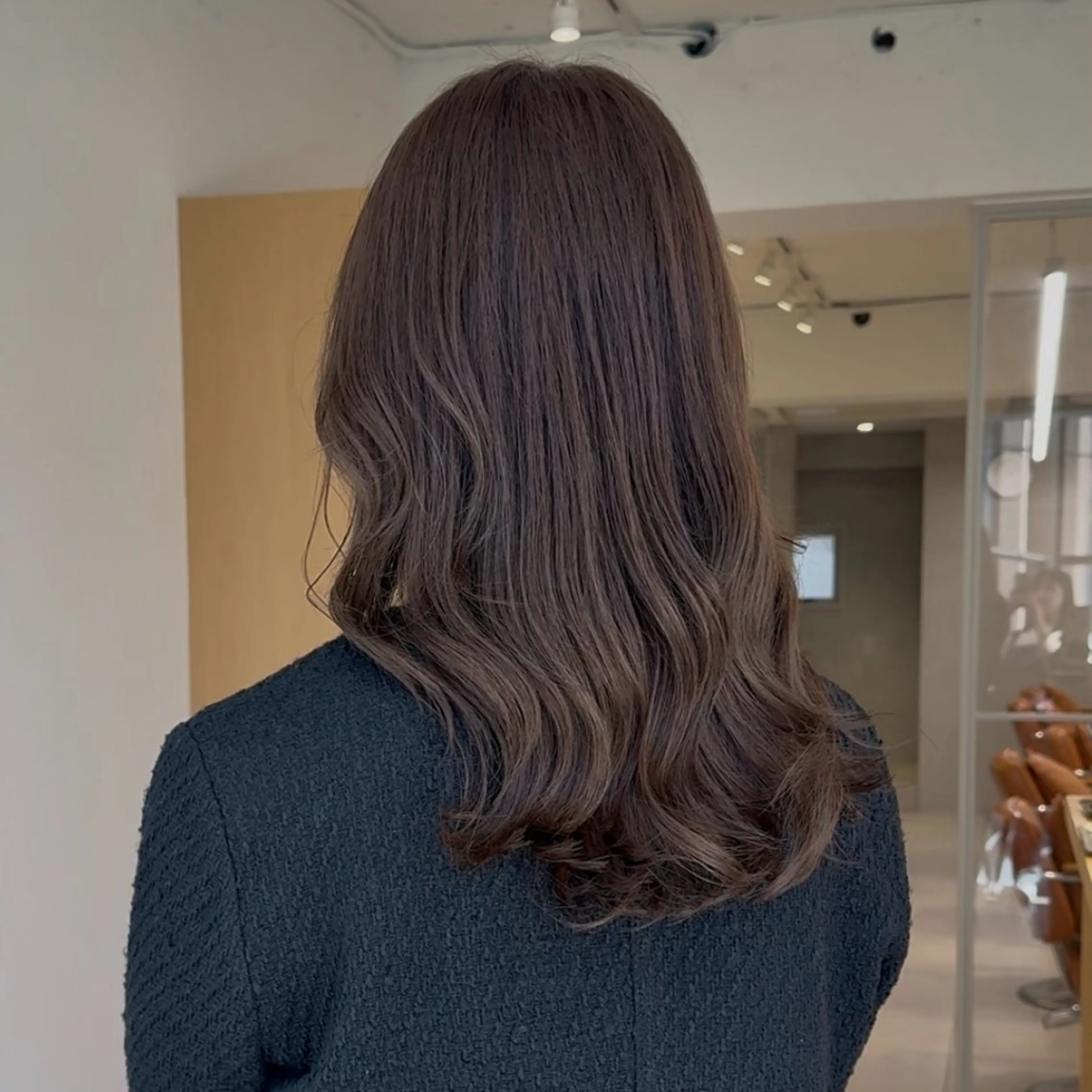 ミディアム カラー ヘアカラー トリートメント noa/ 渋谷のヘアスタイル