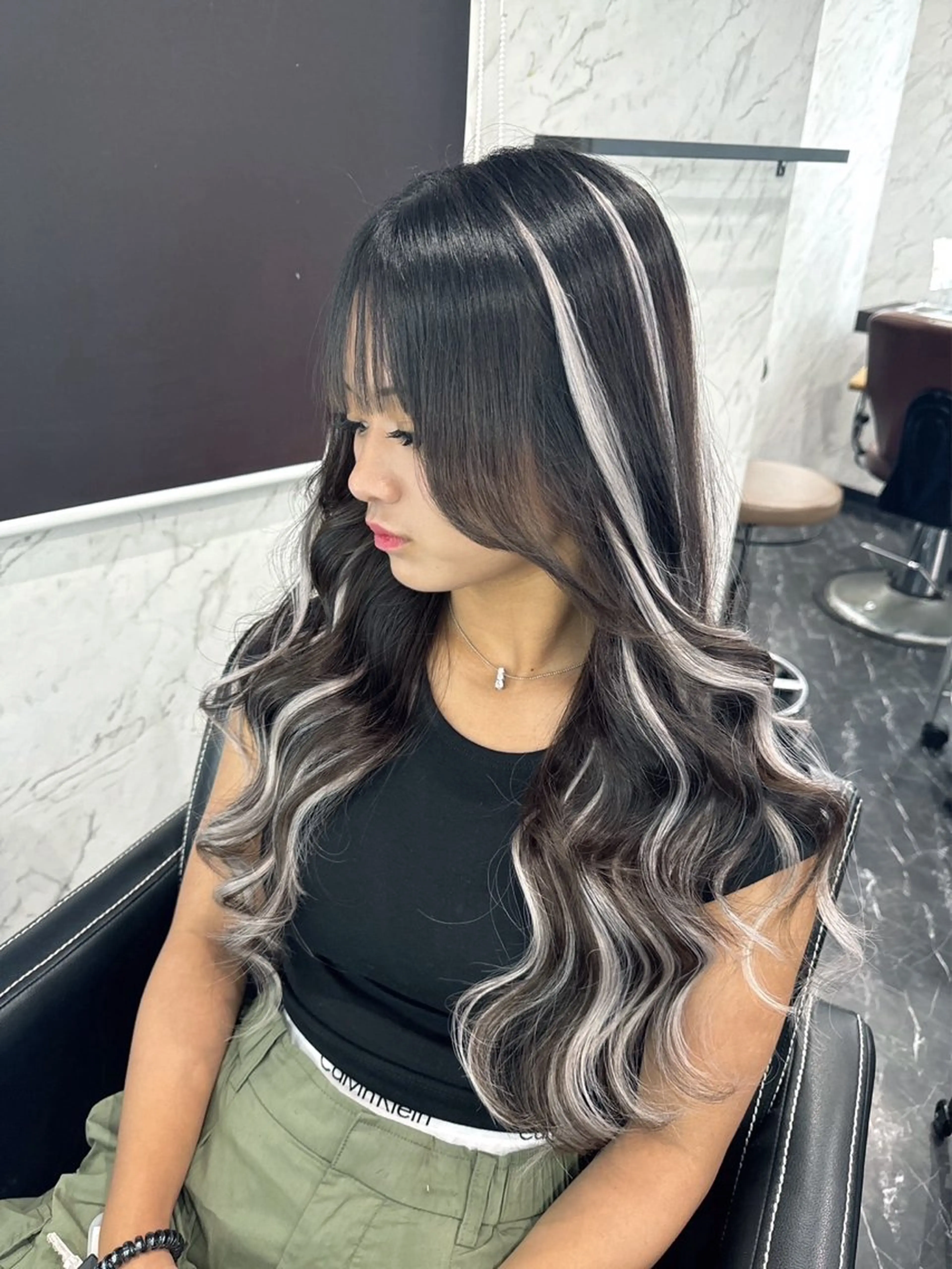 ロング カラー LOHAS 優来（ユラ）のヘアスタイル