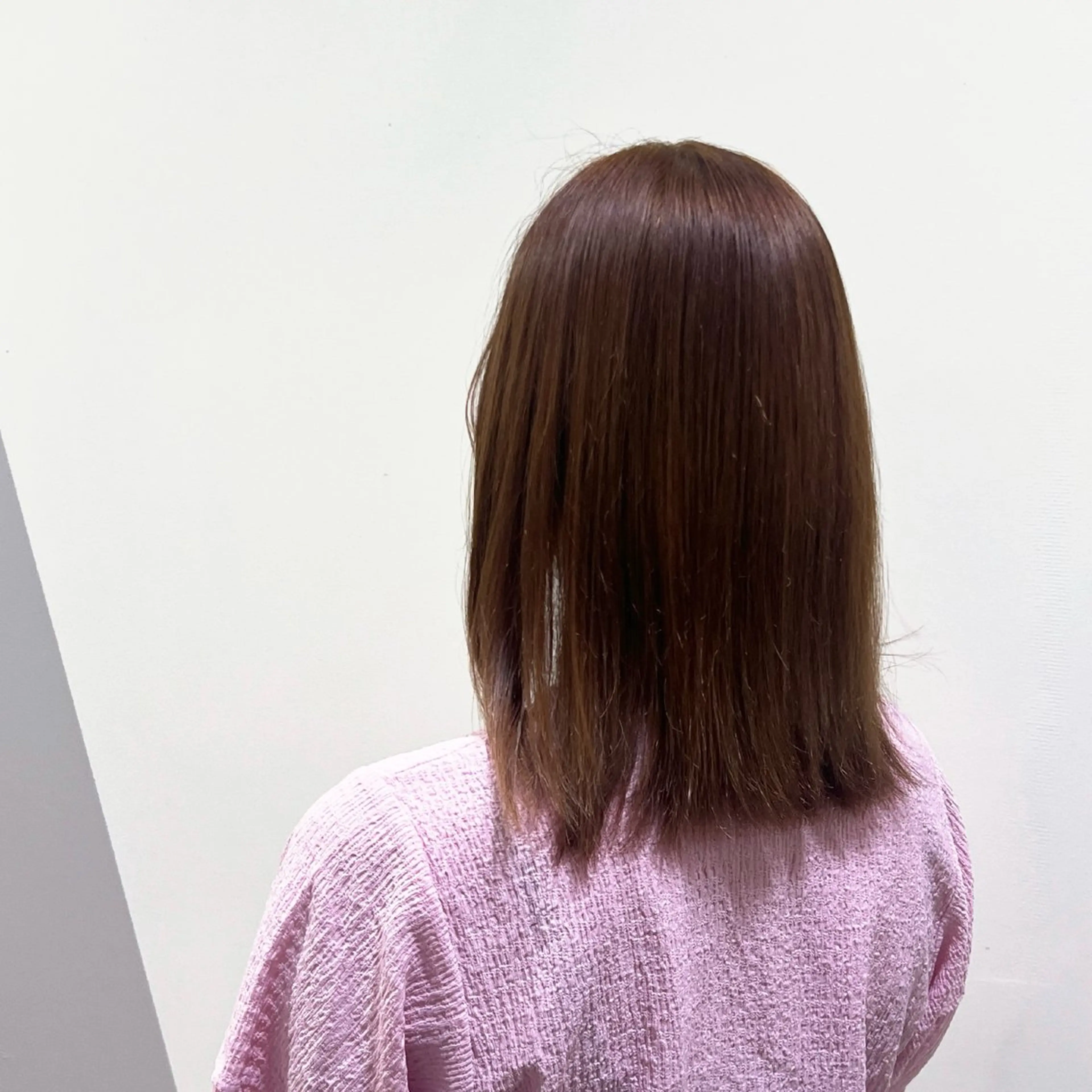 セミロング カラー 縮毛矯正 疋田 玲央のヘアスタイル