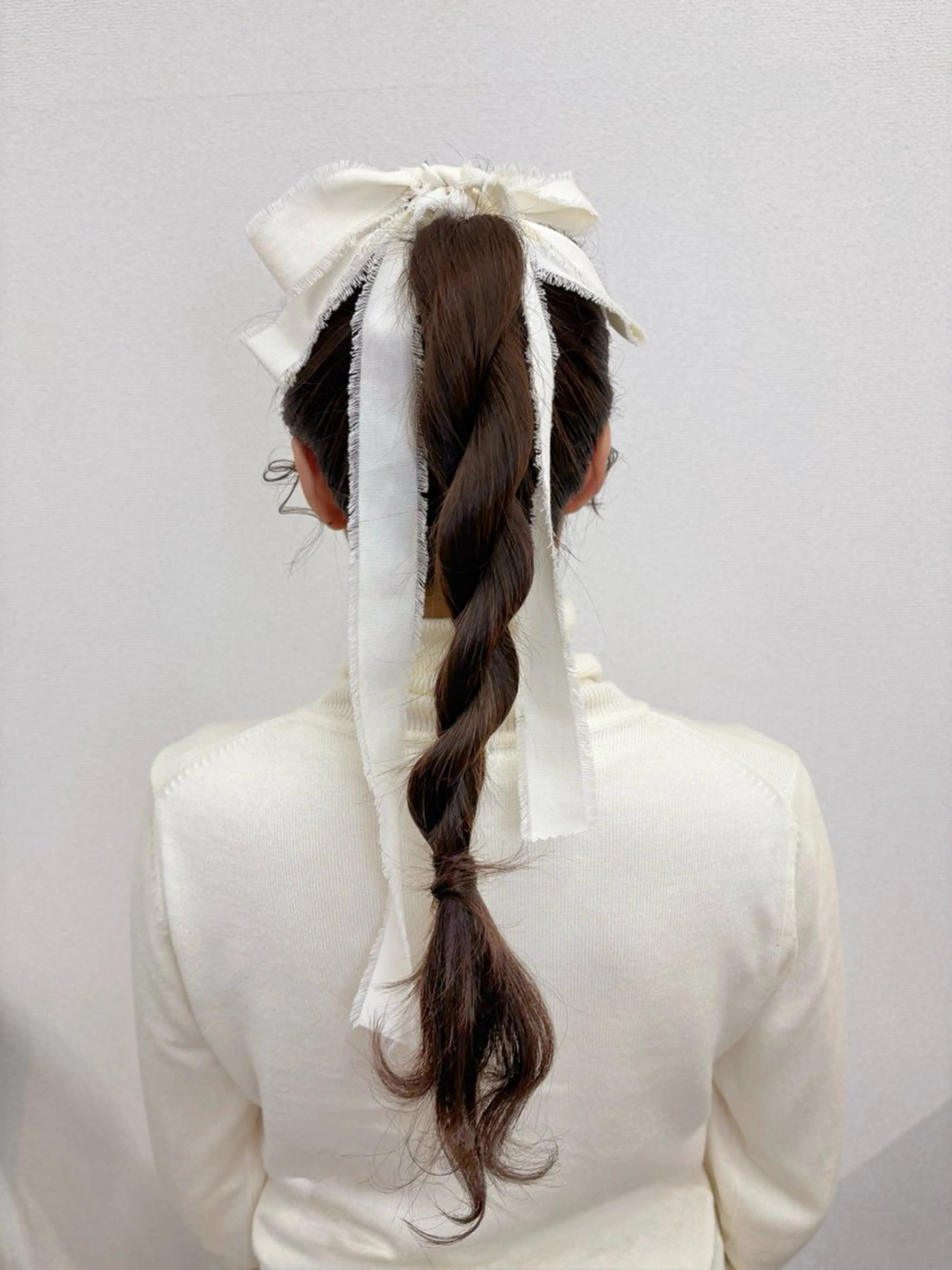 セミロング ヘアアレンジ ビーイー東京所属・たかや みなみのヘアスタイル