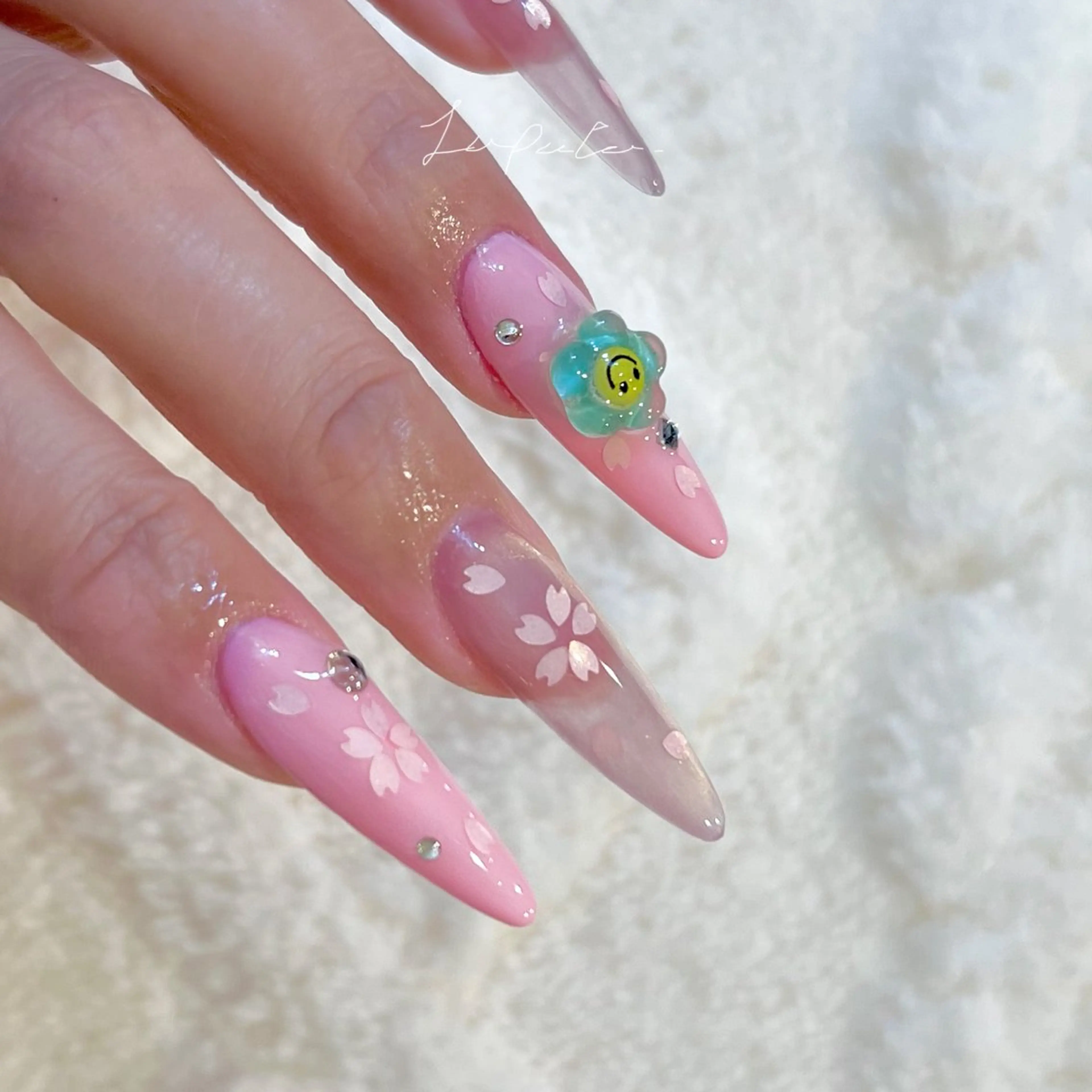 ネイル ハンドネイル ハンドケア LAPUTA nailのネイルデザイン