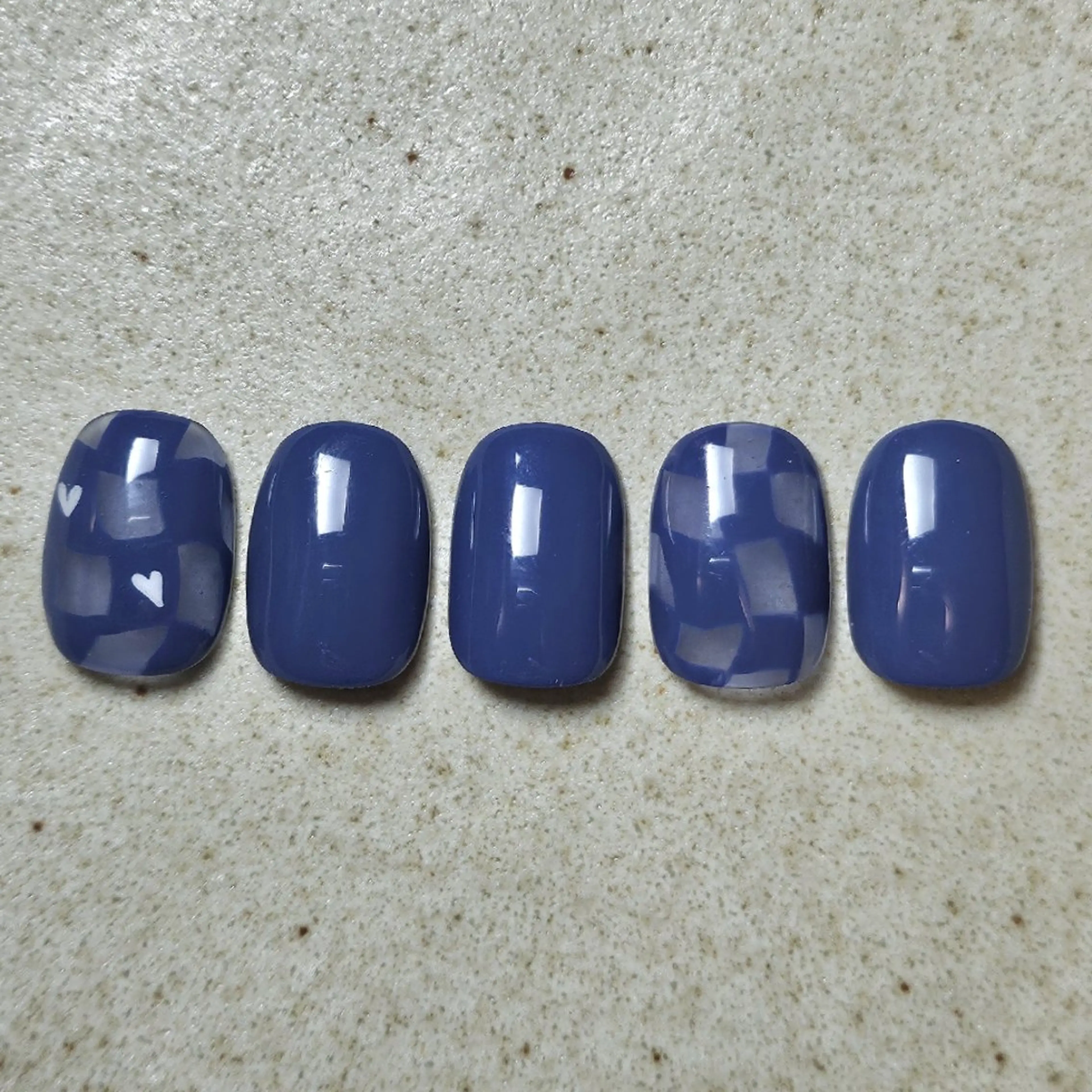 ネイル Becolorful渋谷所属・Dali🌙 NATSUKIのネイルデザイン