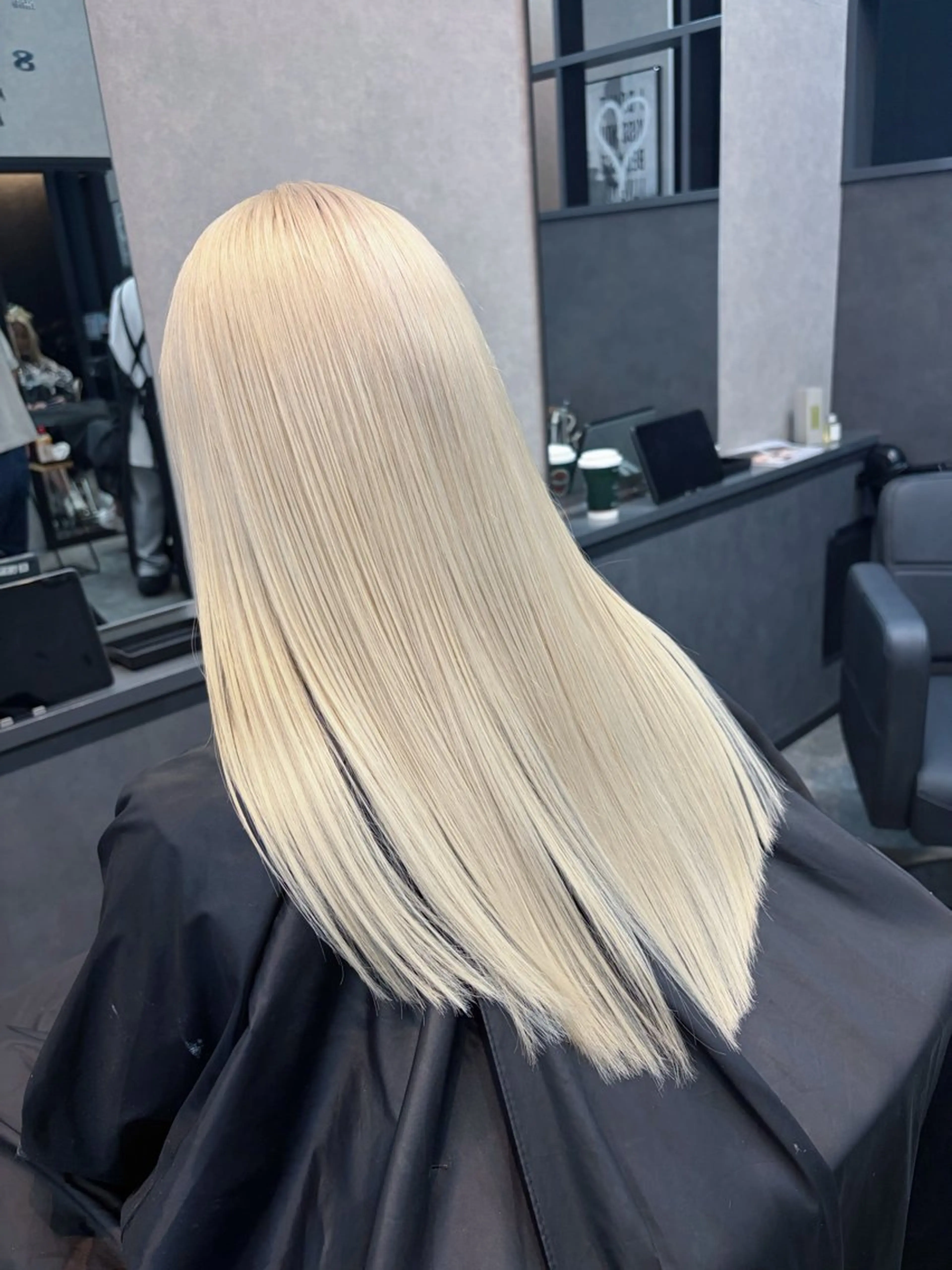 ロング カラー 抜きっぱなしブロンド ヘアカラー トリートメント miharu‪‪/ ハイトーン/複雑履歴のヘアスタイル