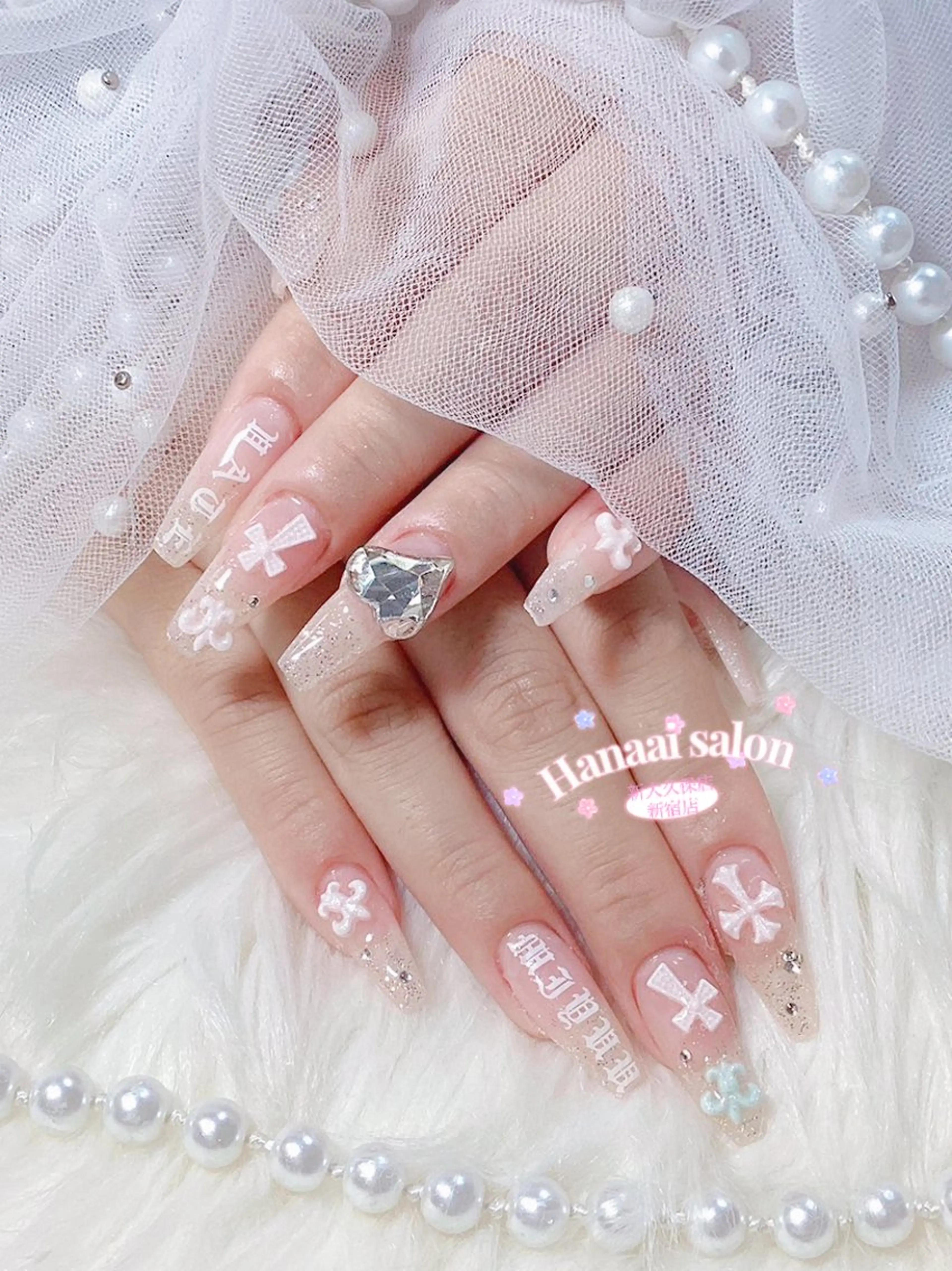 セミロング ハンドネイル Hanaai Salon新宿店のネイルデザイン