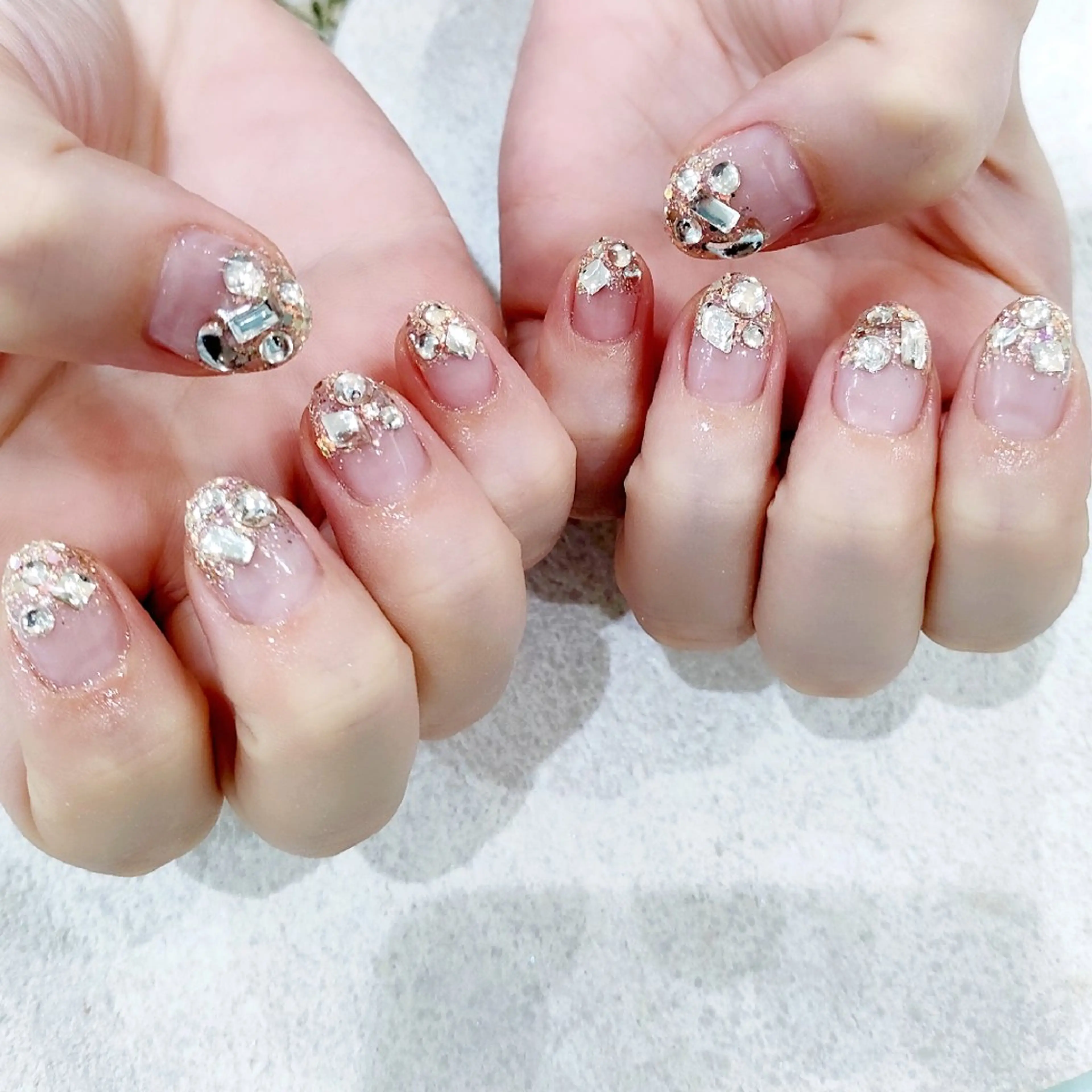 ネイル ジェルネイル パラジェル ストーンネイル ハンドネイル muum_nail 新宿2分 三丁目1分のネイルデザイン