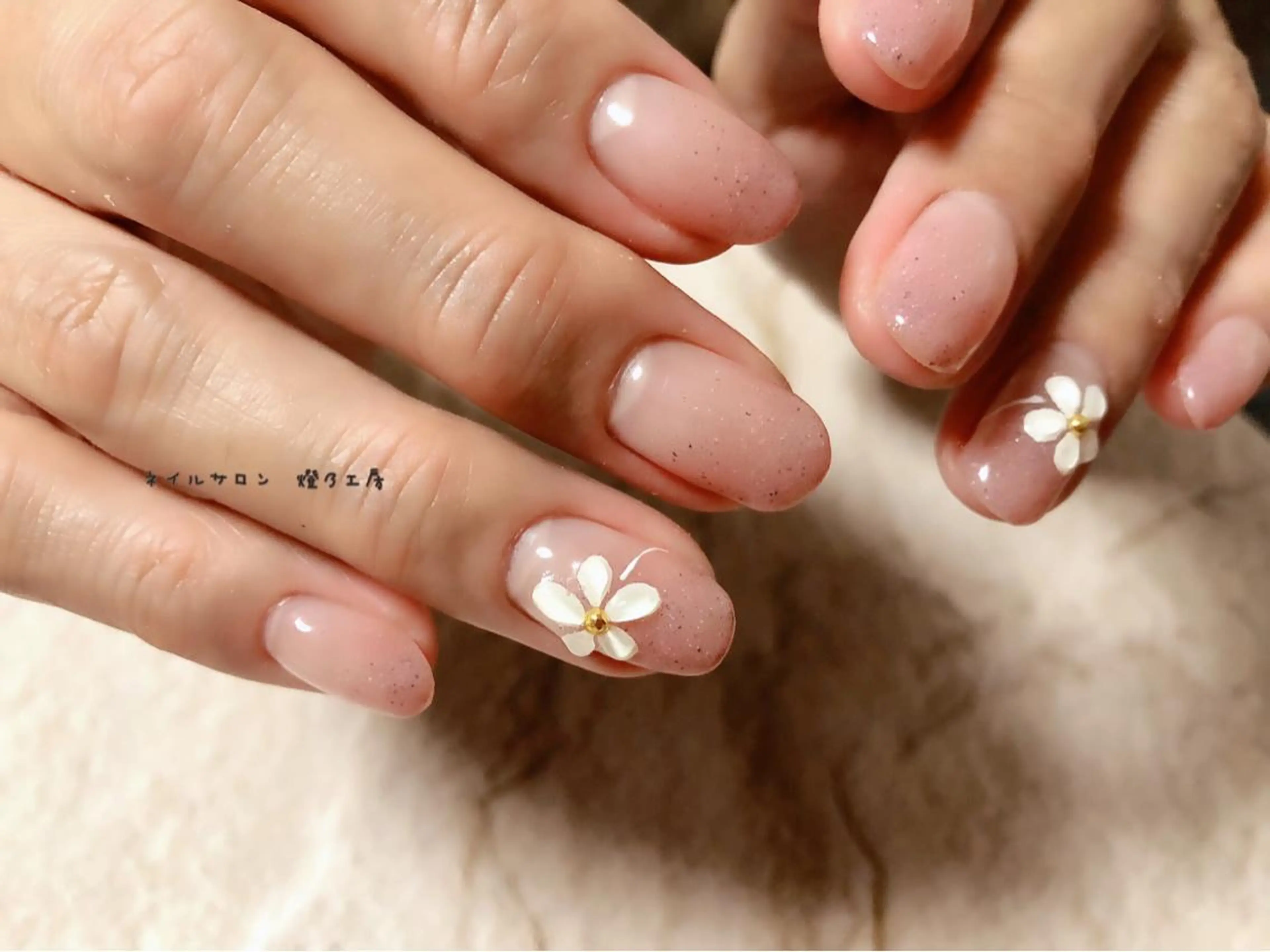 ネイル 伊藤 美里のネイルデザイン