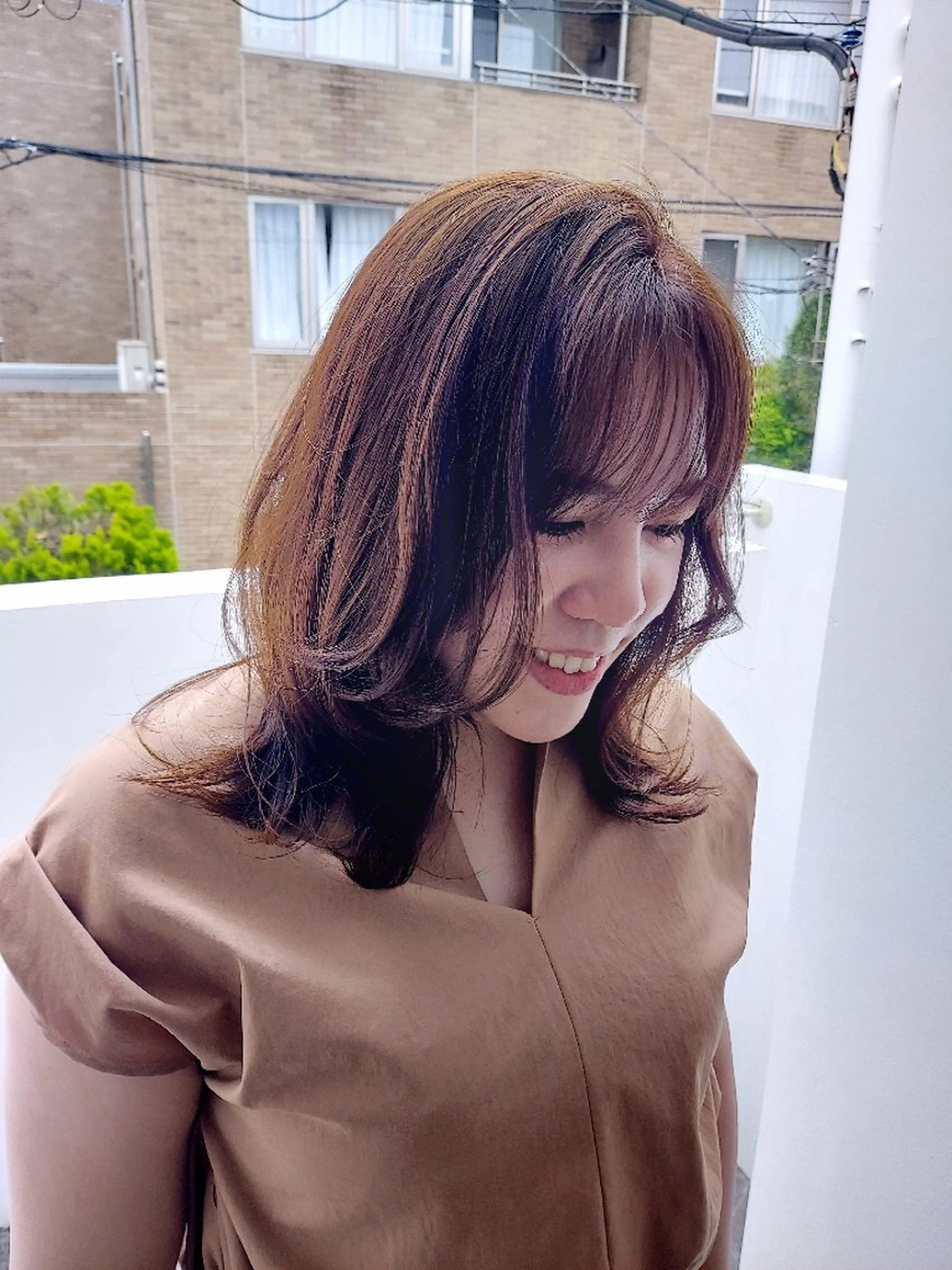 ミディアム カラー ベージュカラー オレンジ オレンジベージュ レイヤーカット 樋口 千尋のヘアスタイル