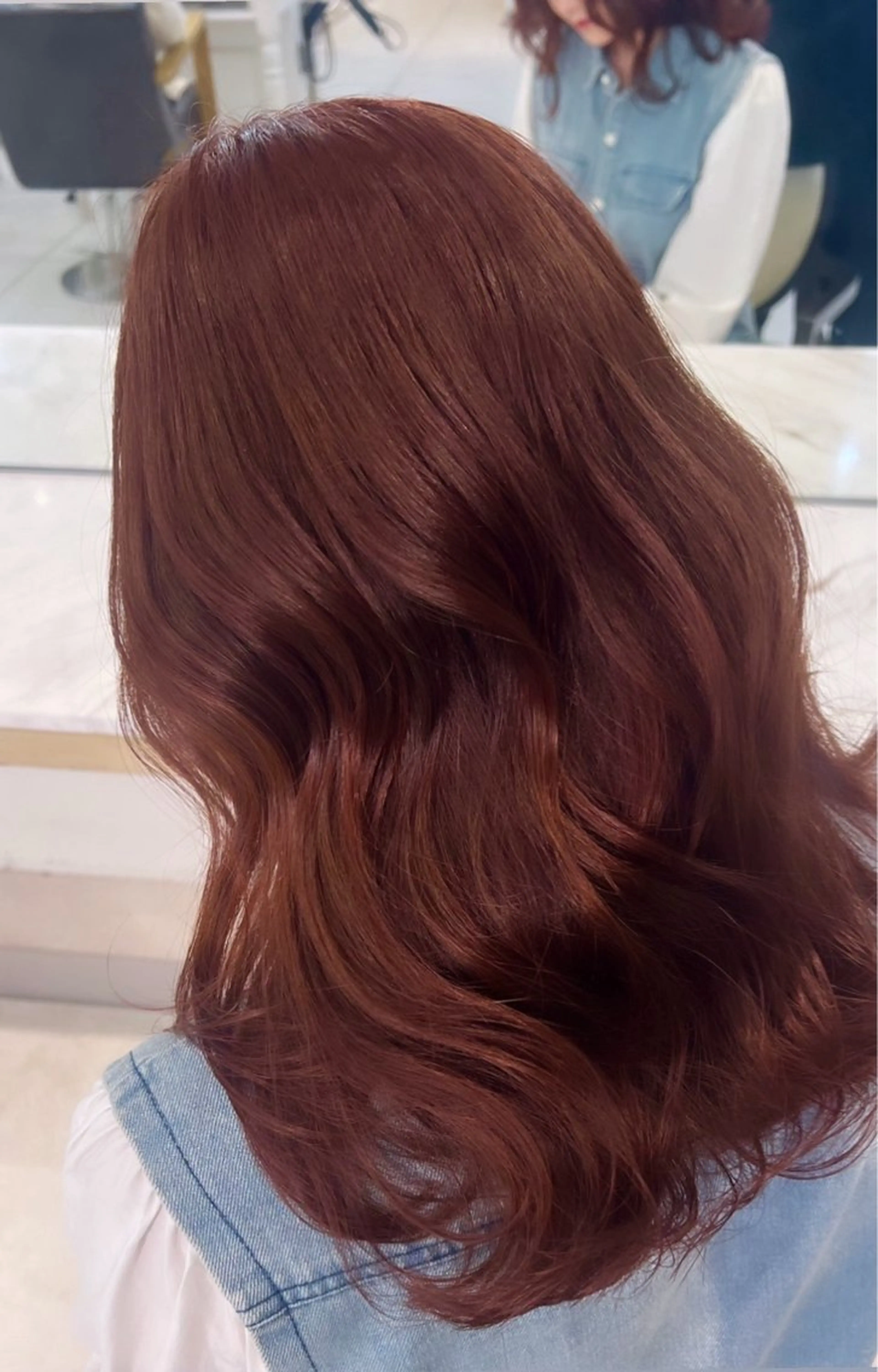 セミロング Euphoria新宿店所属・ローレイヤー/透明感 カラー/SHOKIのヘアスタイル