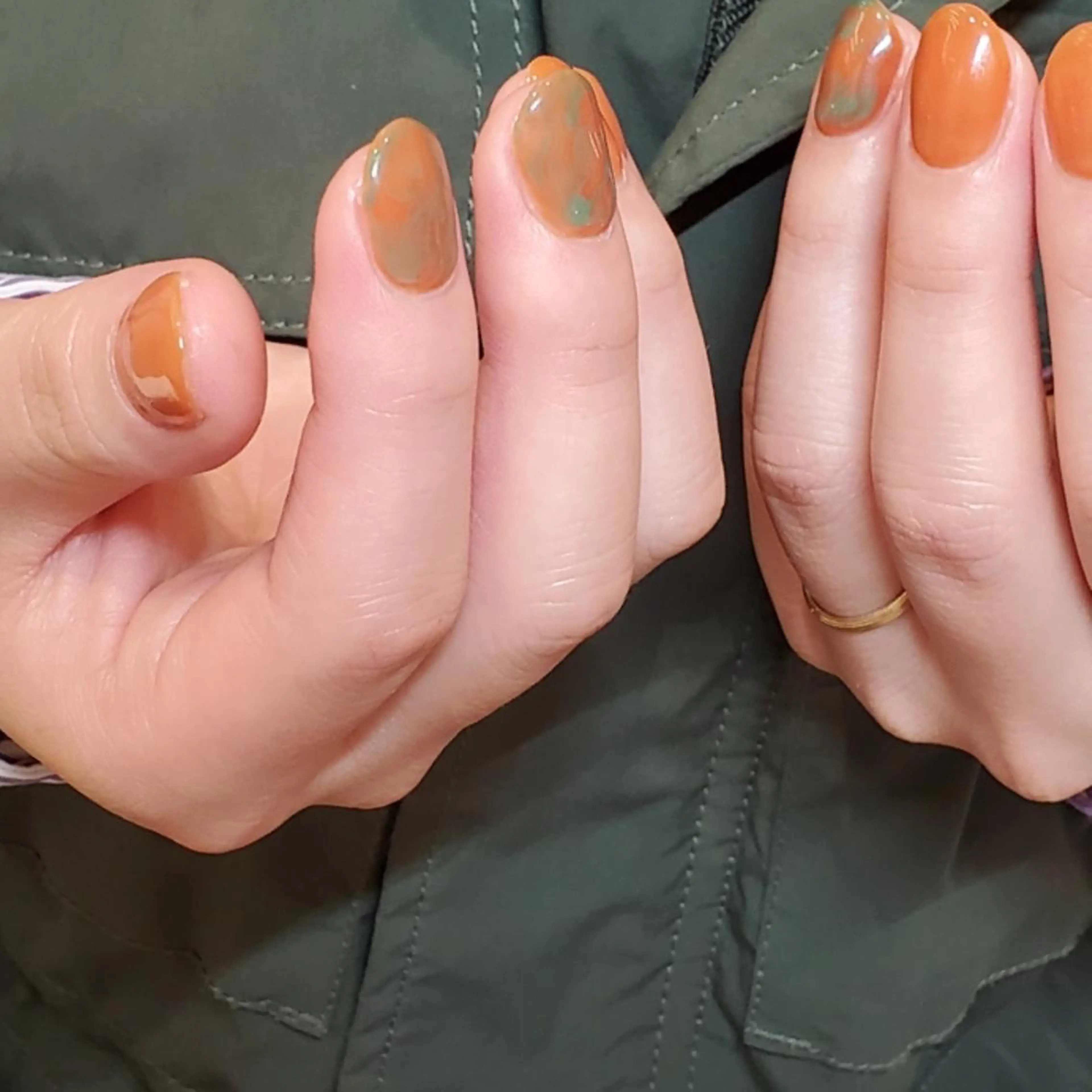 ネイル 大理石ネイル(マーブル) ニュアンスネイル MOM  原宿店所属・MoM マムネイル原宿のネイルデザイン