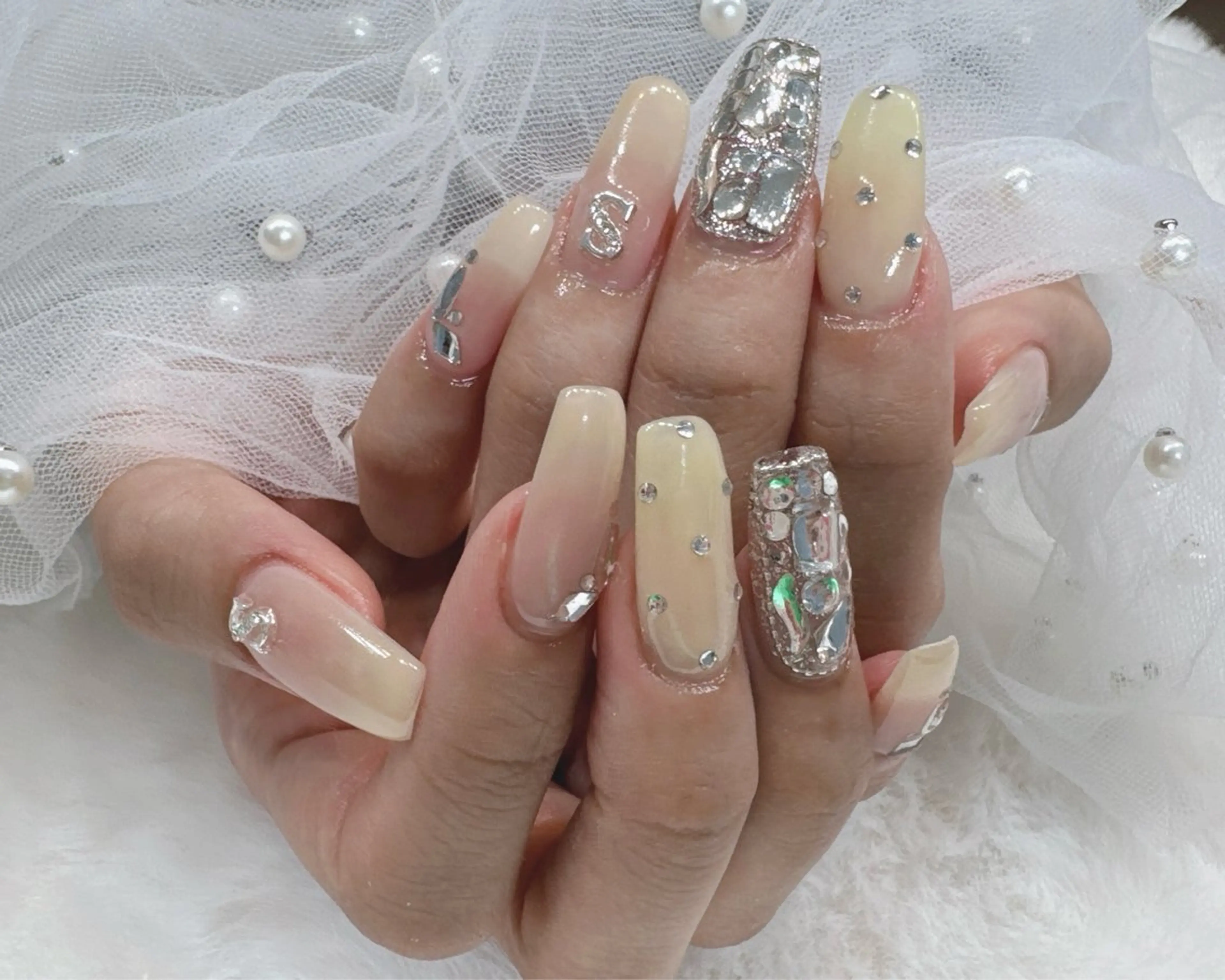 ネイル ハンドネイル 小方 サトミのネイルデザイン