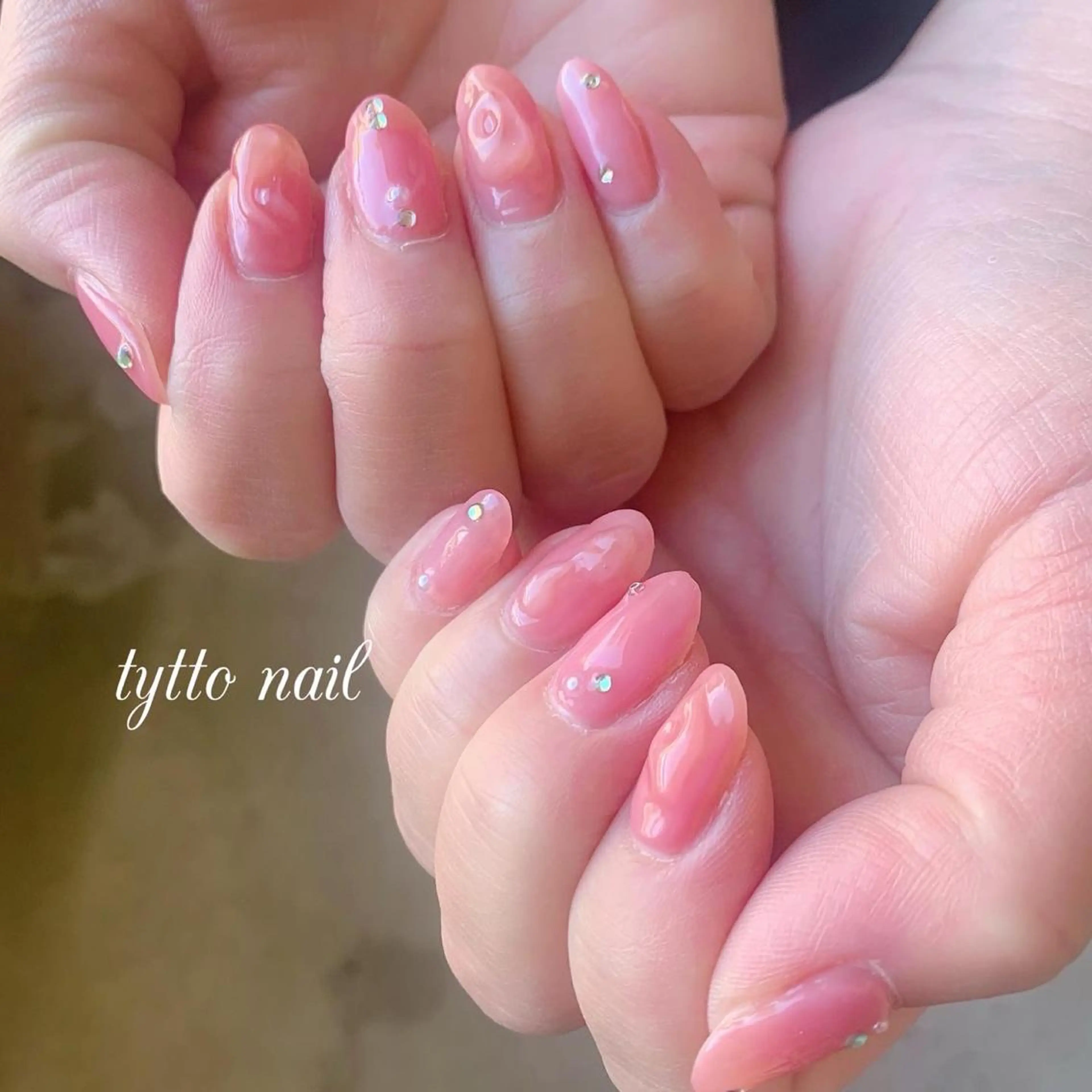 ネイル キラキラネイル オフィスネイル ピンク ぷっくりネイル シンプルネイル ハンドネイル tytto nail ❤︎‪‪eri‪‪のネイルデザイン