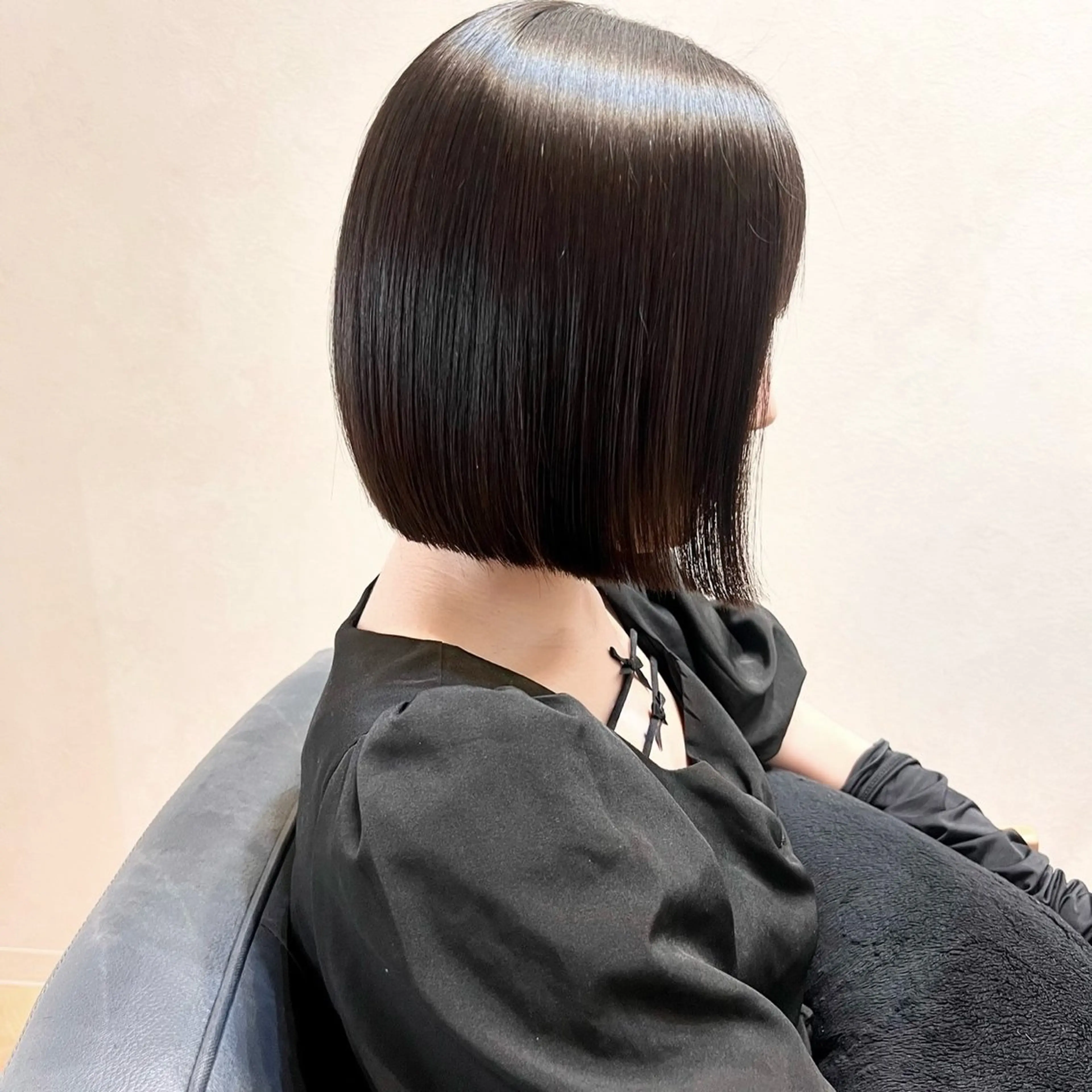 ミディアム カット 濱野 梨奈のヘアスタイル