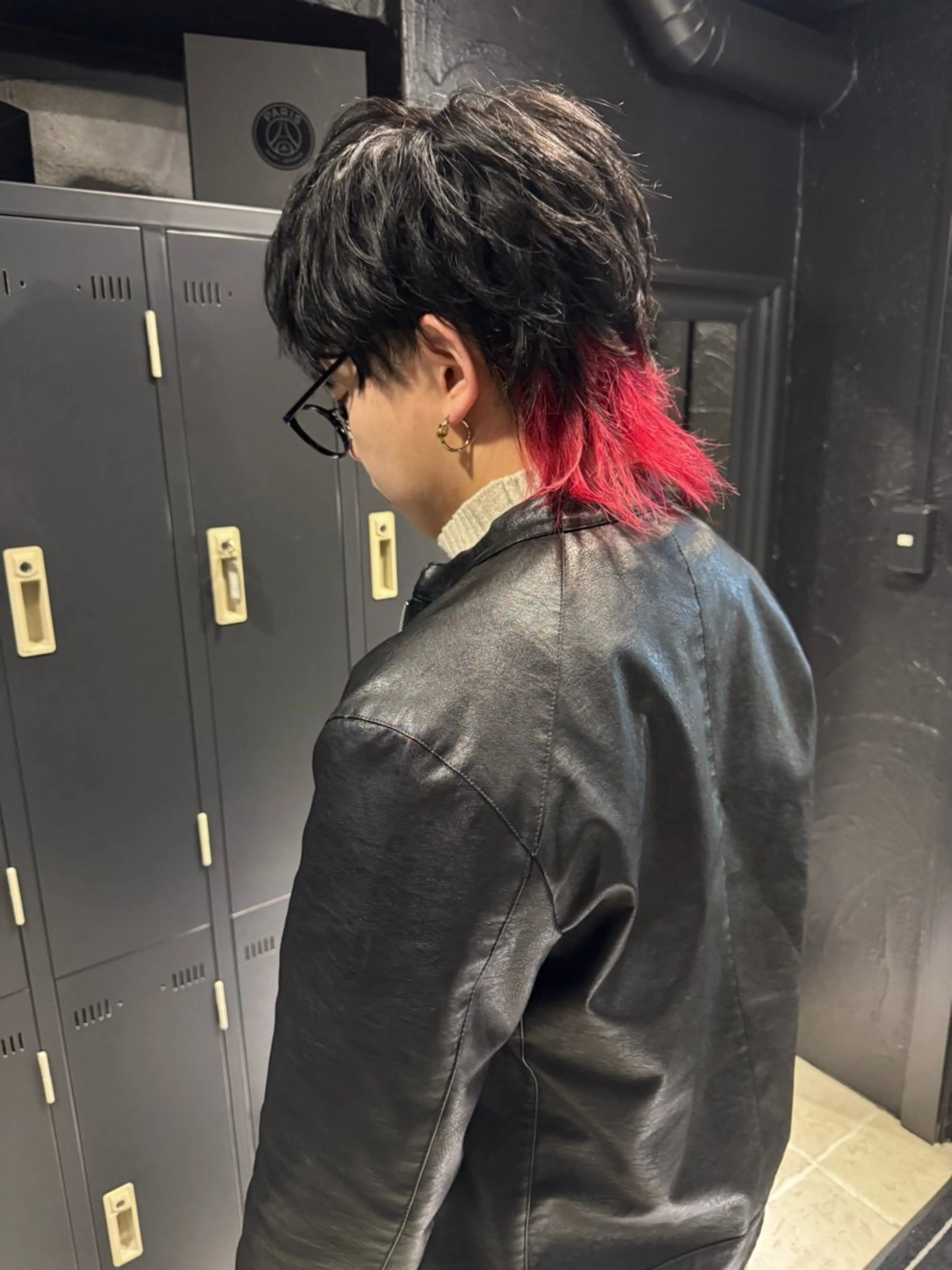 ショート カラー ヘアアレンジ メンズ マッシュウルフ マッシュ メンズウルフカット ダブルカラー ウルフカット カット ヘアカラー トリートメント ヘアセット メンズ専門 美容師✨ アメ村 堀江颯瑛のヘアスタイル