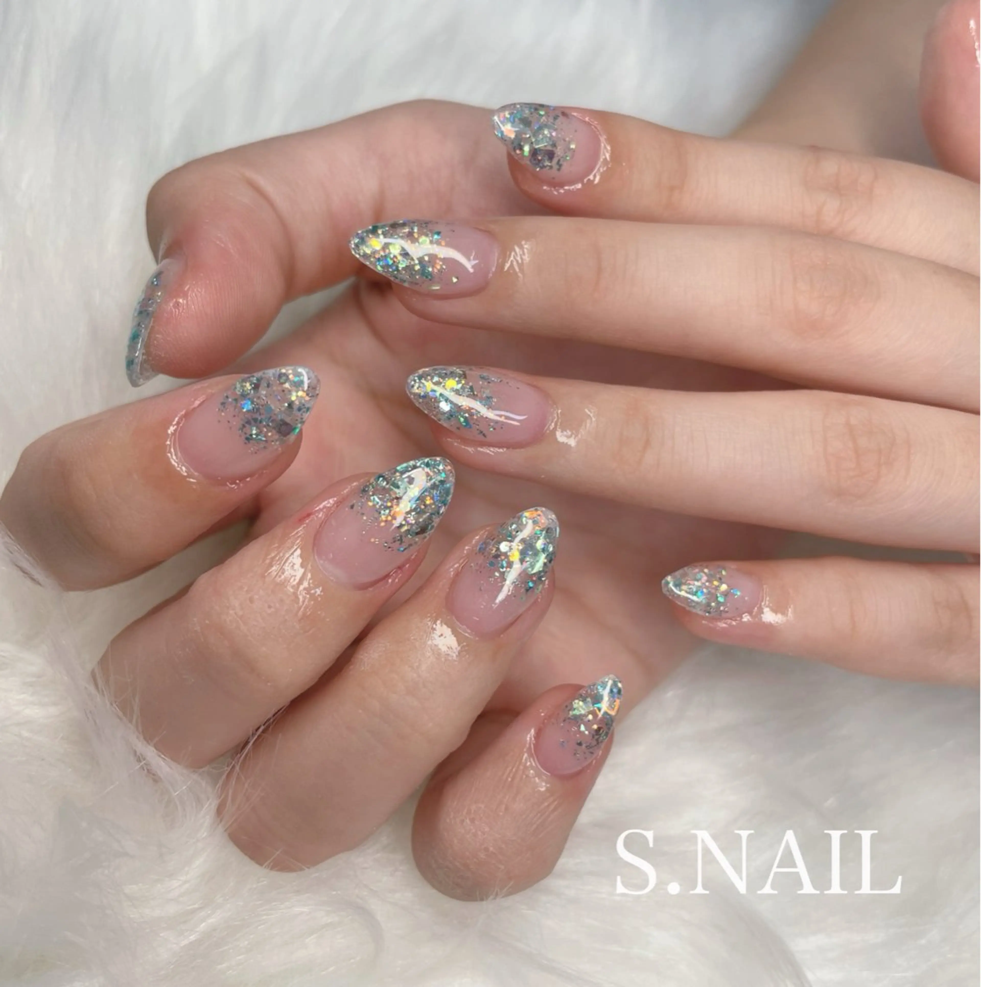 ネイル グラデーション ラメ(グリッター) ラメグラデーション ハンドネイル S♡NAIL所属・S.NAIL Suuのネイルデザイン