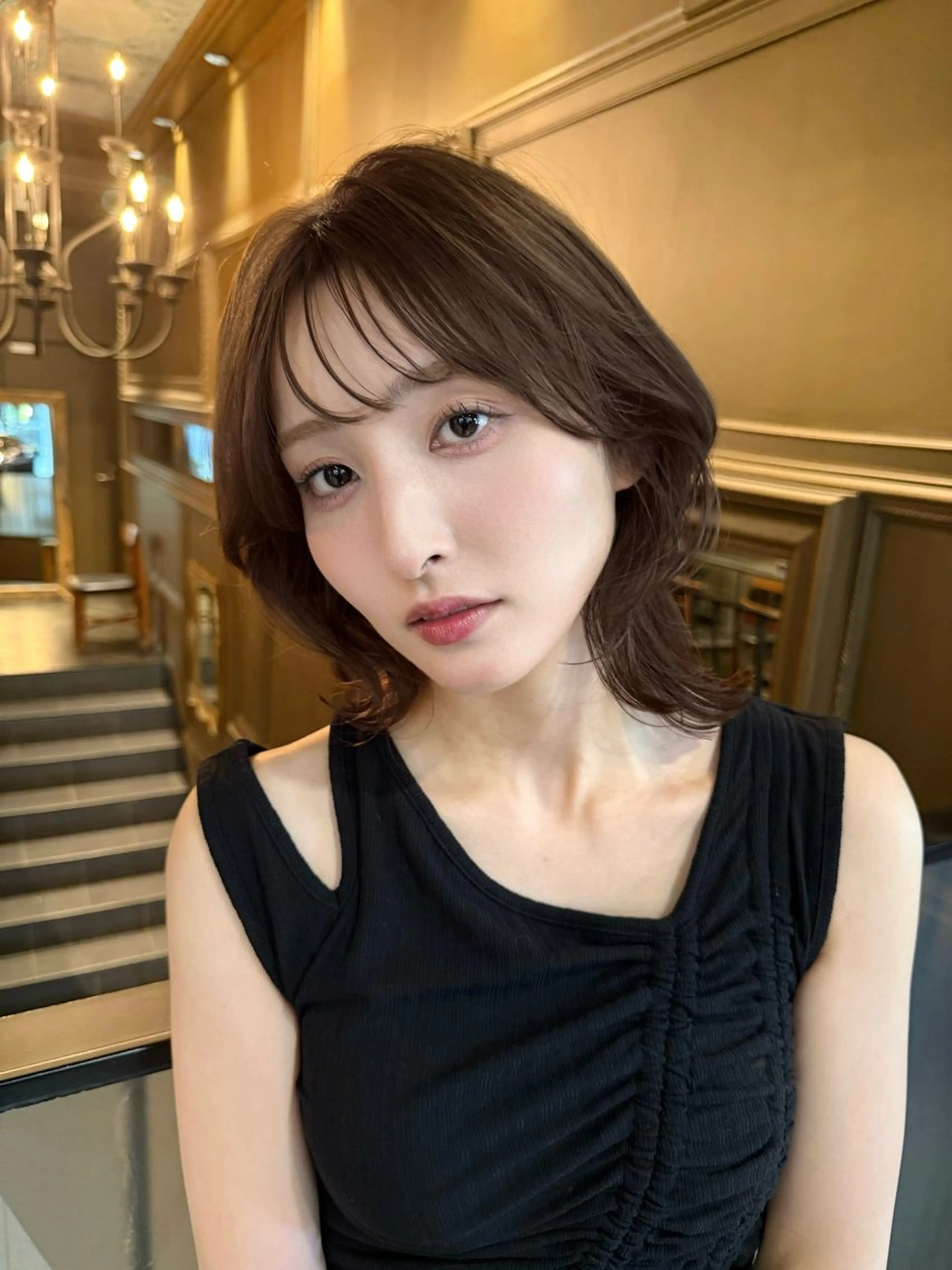 ミディアム ボブレイヤー ボブ 韓国風ヘア レイヤーカット 金井蛍祐/くびれボブ /透明感カラー/艶髪のヘアスタイル