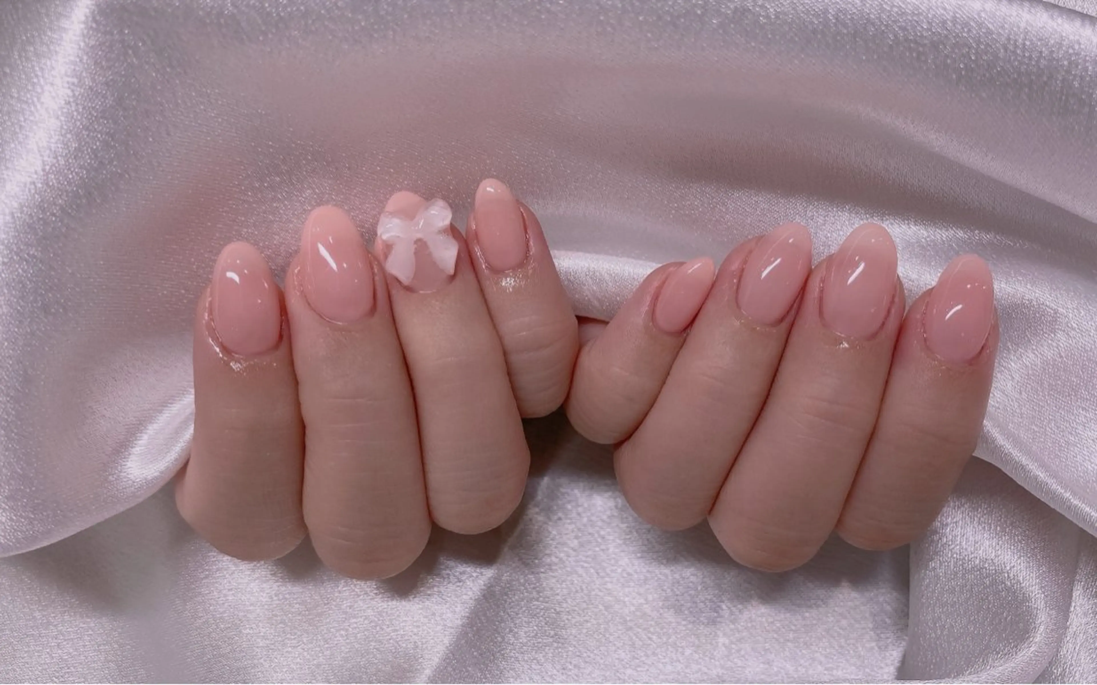 ネイル ブルー チークネイル フレンチネイル ハート ホログラムネイル 美爪パラジェル導入店 Sunnilyのネイルデザイン