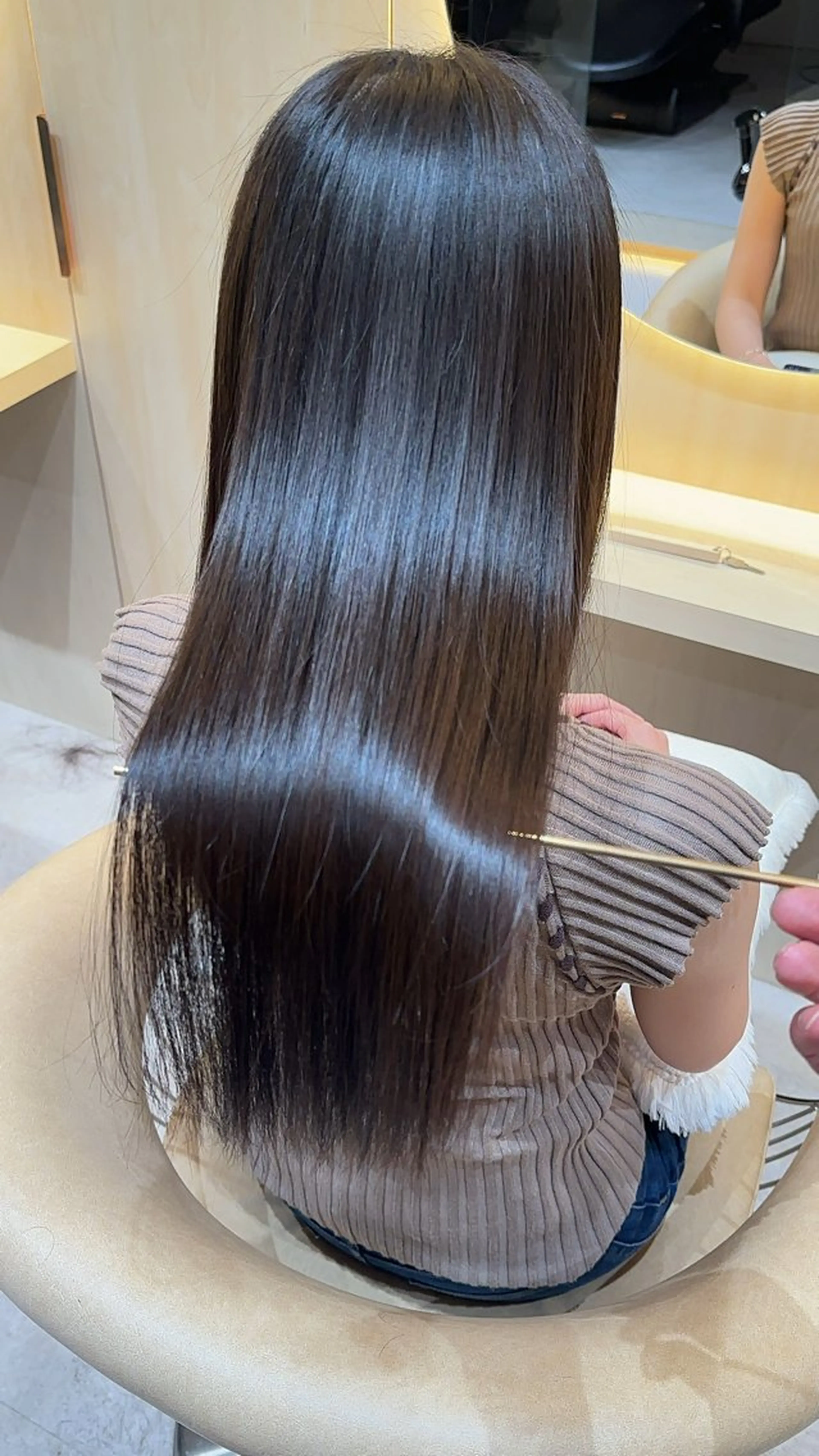 ロング カラー カット ヘアカラー 縮毛矯正 レイヤー❣️縮毛矯正 川村利幸のヘアスタイル