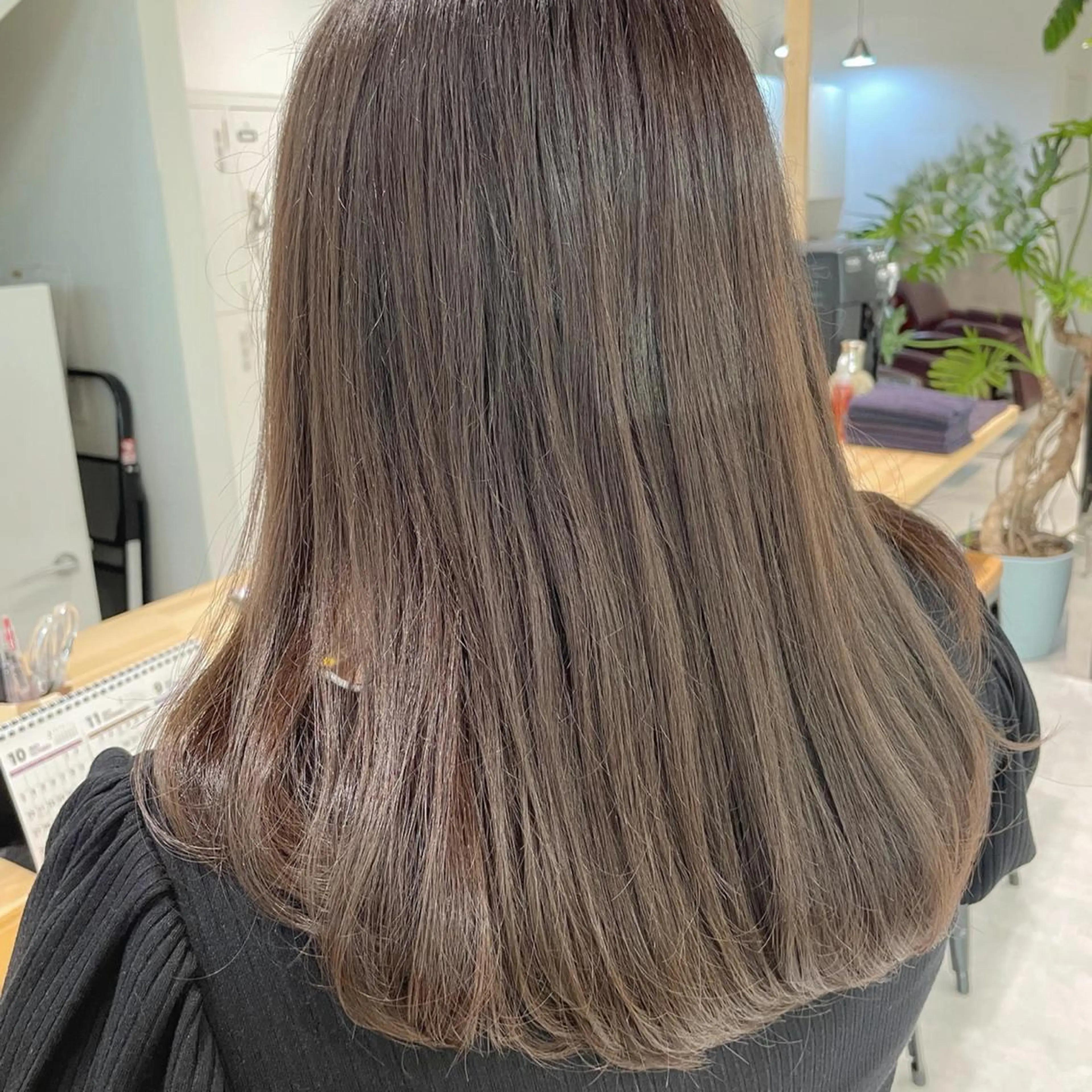 セミロング カラー ブリーチ グレージュ ブリーチなしカラー ヘアカラー トリートメント これた🧸ヘアメ職人 ♡髪質改善♡カラーのヘアスタイル