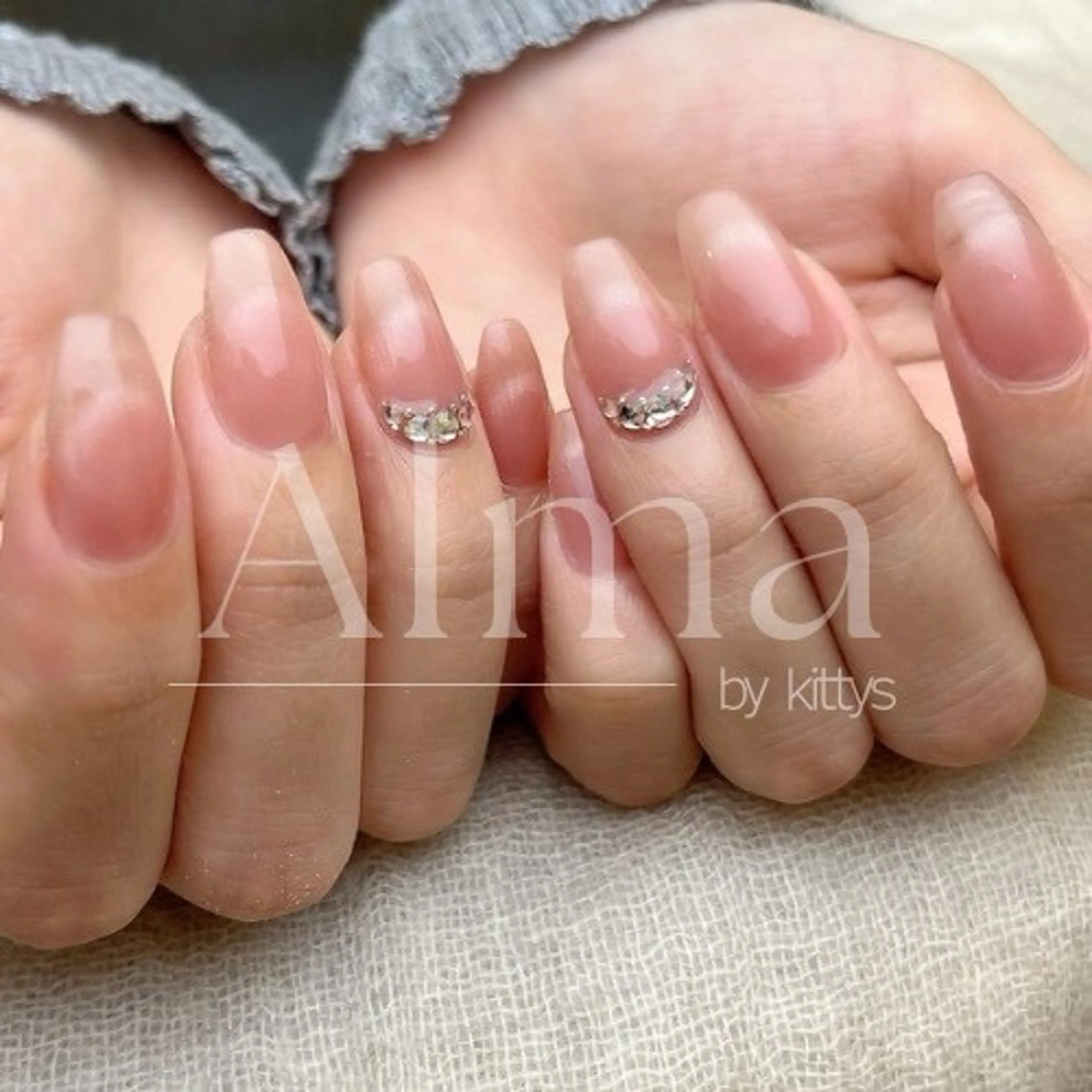 ネイル ハンドネイル Alma by kittys 谷保店所属・Alma chitoseのネイルデザイン