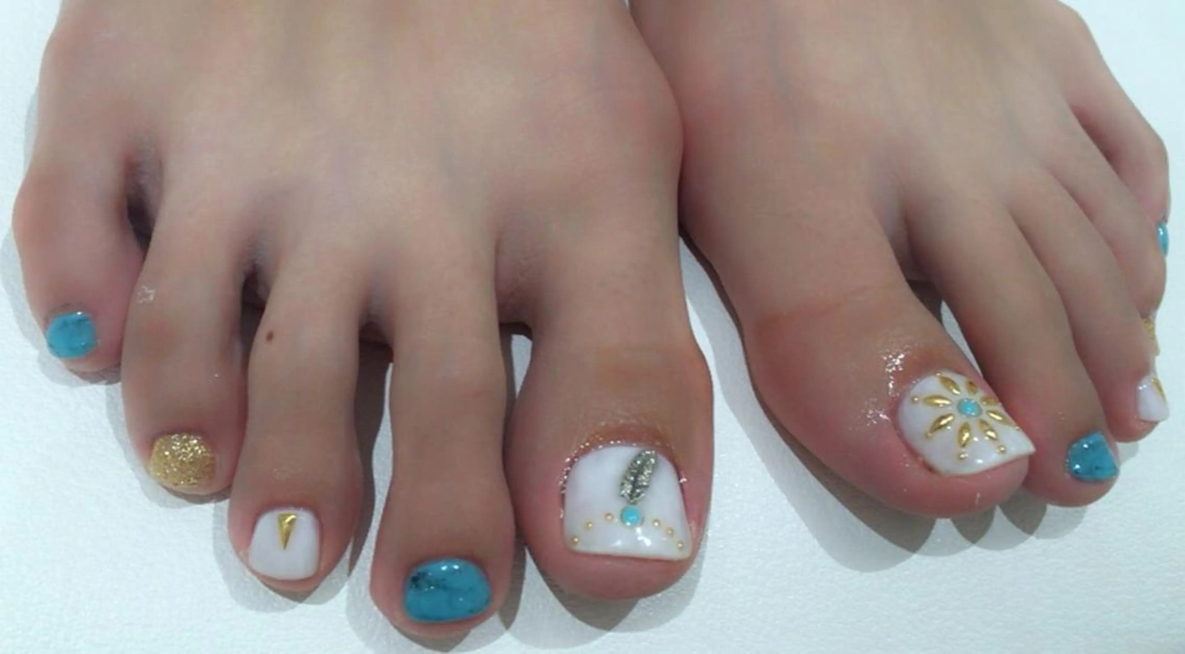 ネイル 山藤 萌永のネイルデザイン