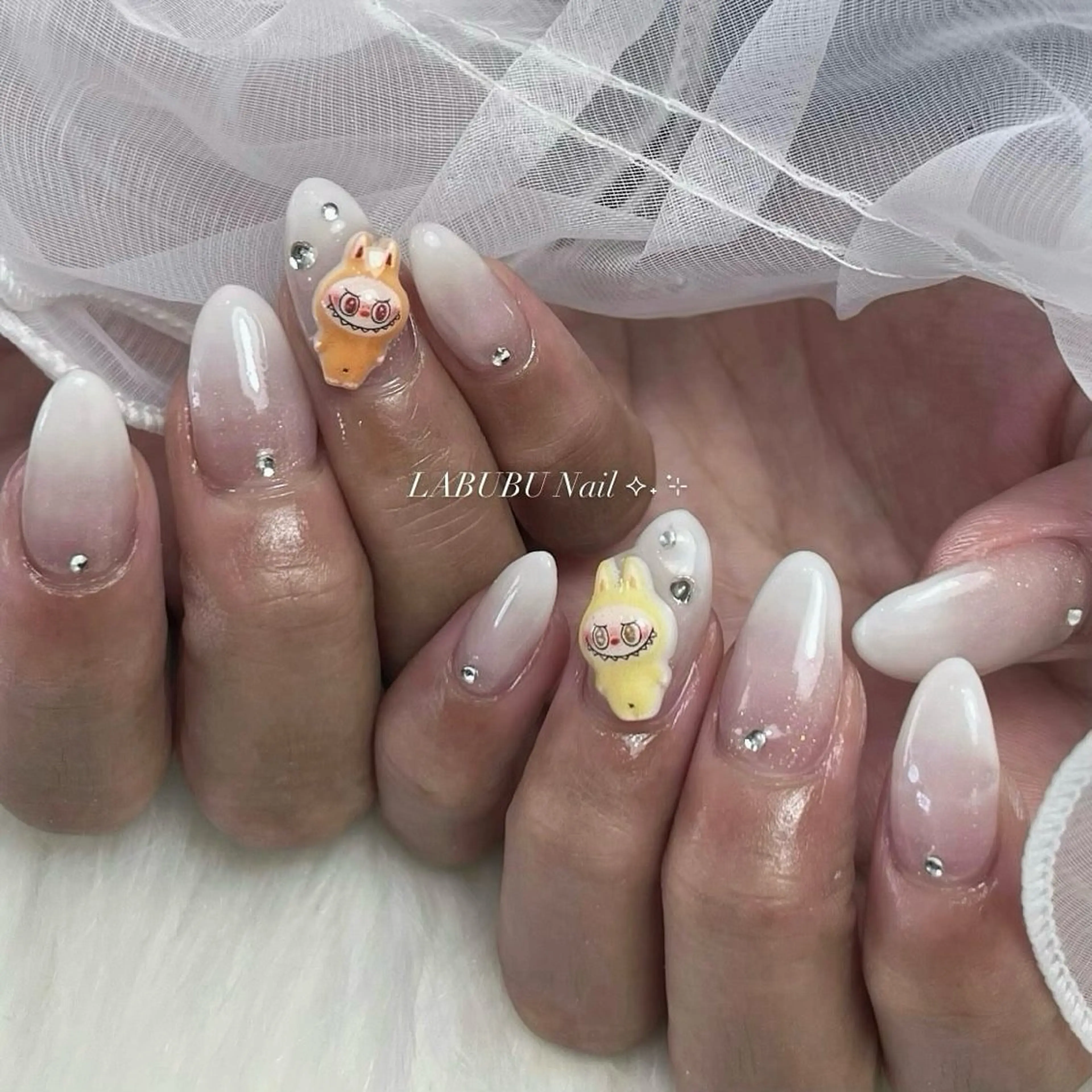 ネイル SONA Nail所属・舩戸 さんごのネイルデザイン