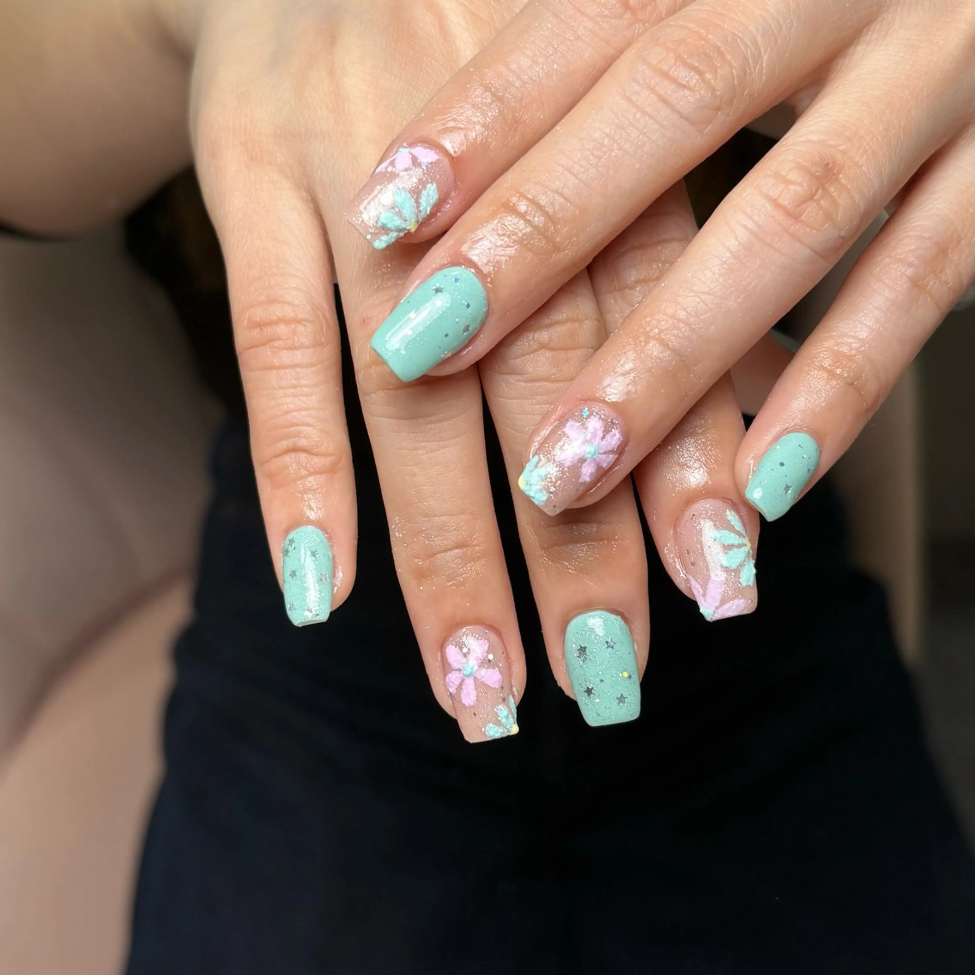 ネイル 持ち込み シンプルネイル ハンドネイル ゆい ノエラネイルのネイルデザイン