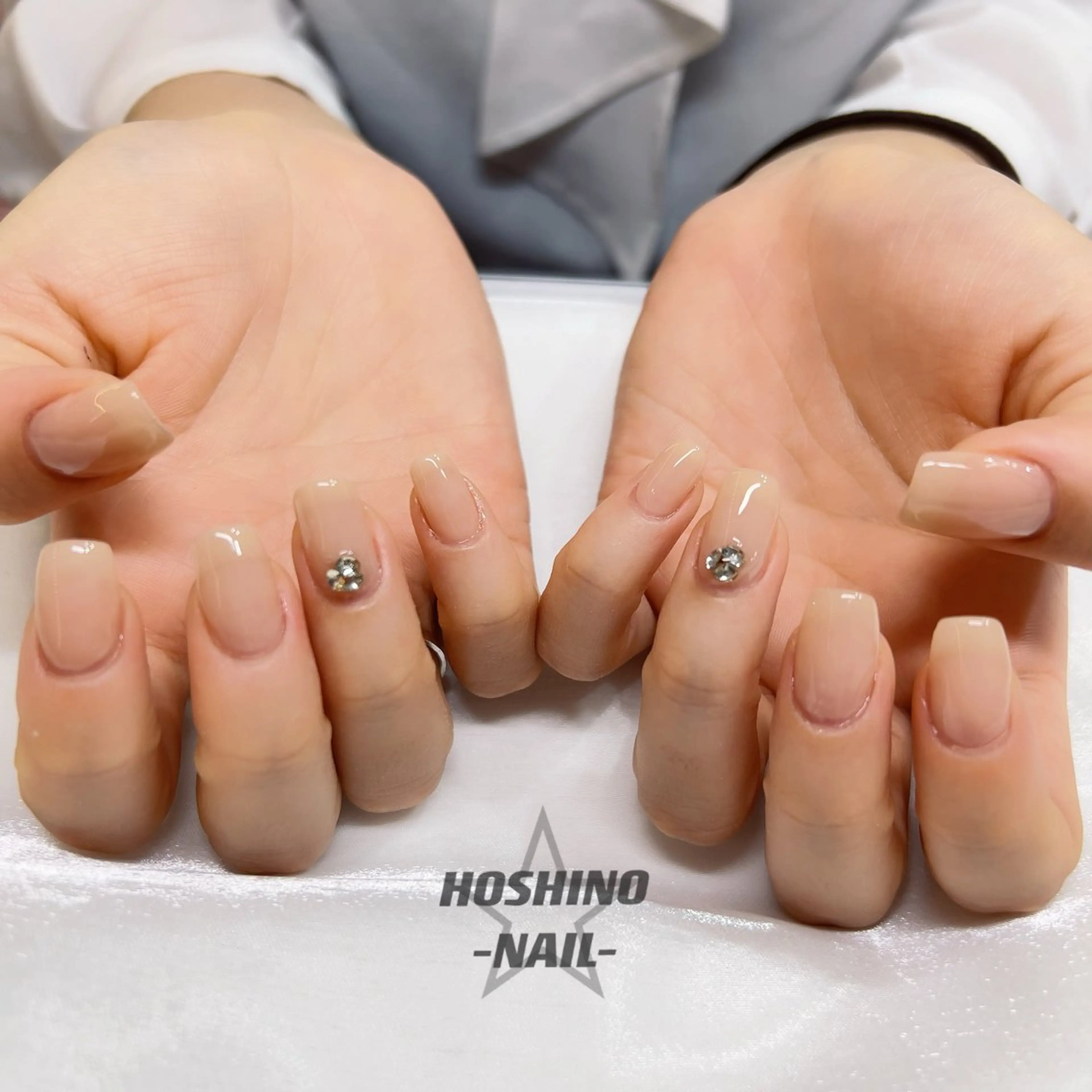 ネイル ワンカラーネイル ストーンネイル ハンドネイル ★HOSHINO NAIL★新宿店のネイルデザイン