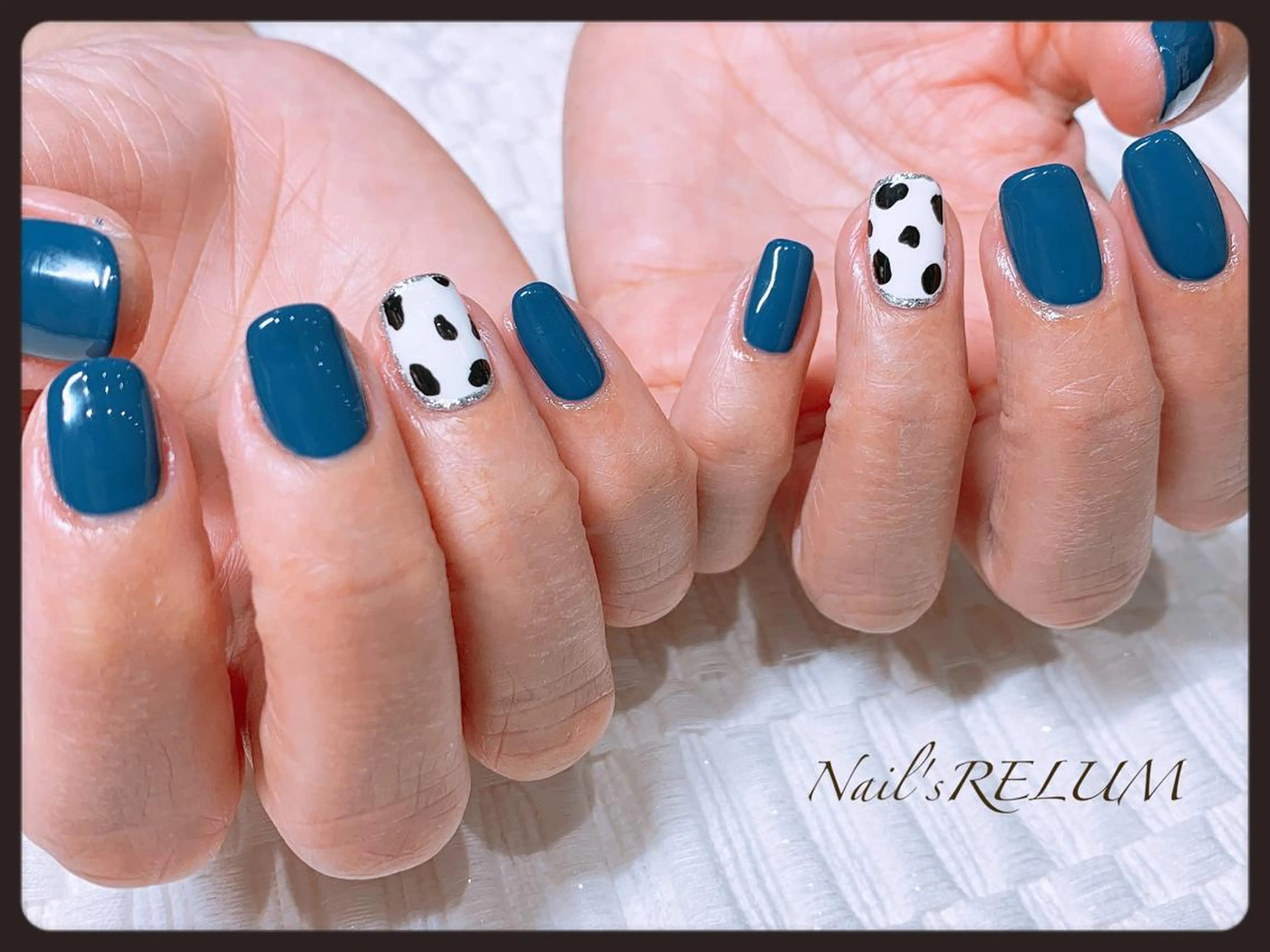 ネイル THECOLORS所属・近貞 莉奈のネイルデザイン