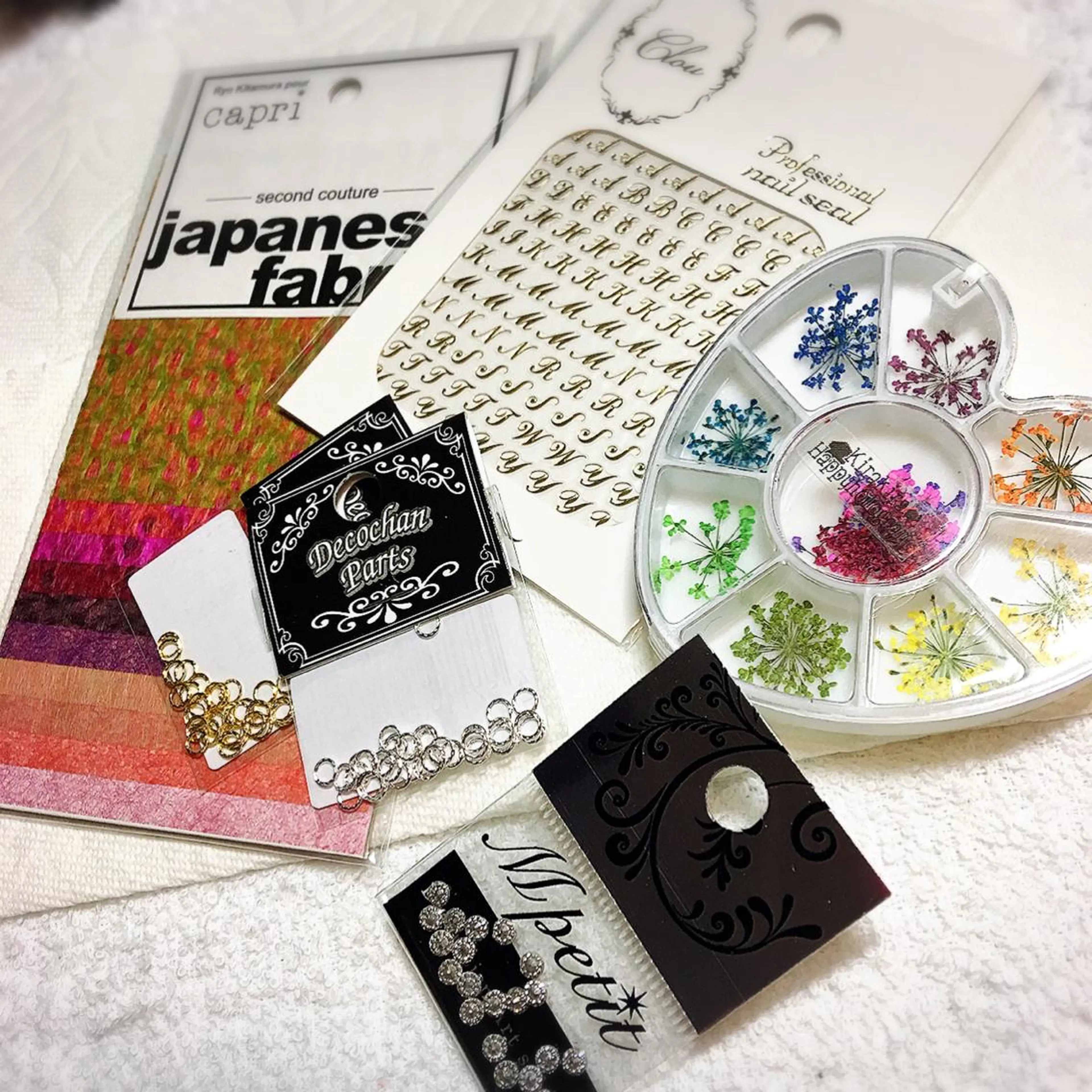 ネイル フラワーネイル 春ネイル THECOLORS所属・近貞 莉奈のネイルデザイン