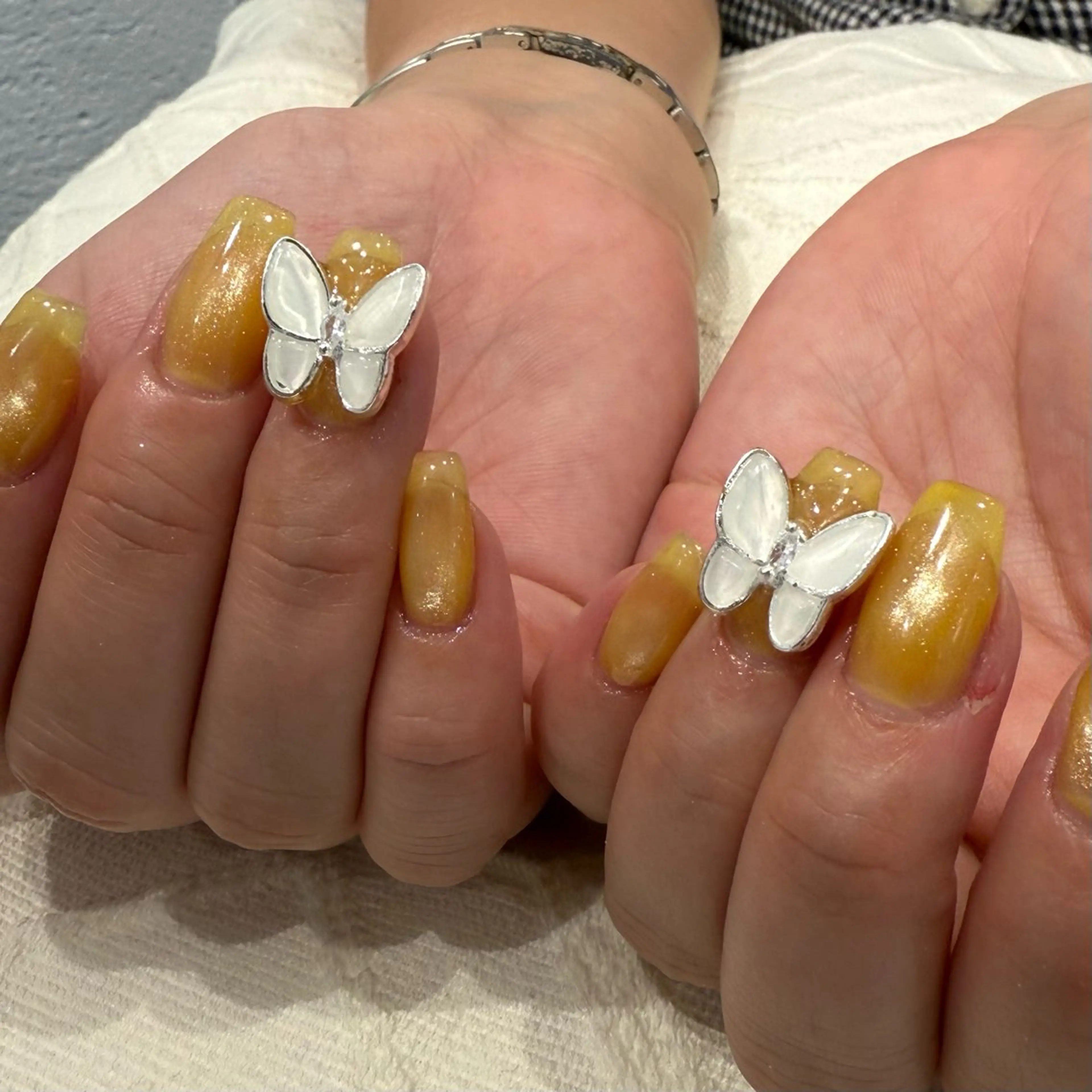 ネイル ハンドネイル NORA nail UMEDA所属・nails by wakabaのネイルデザイン