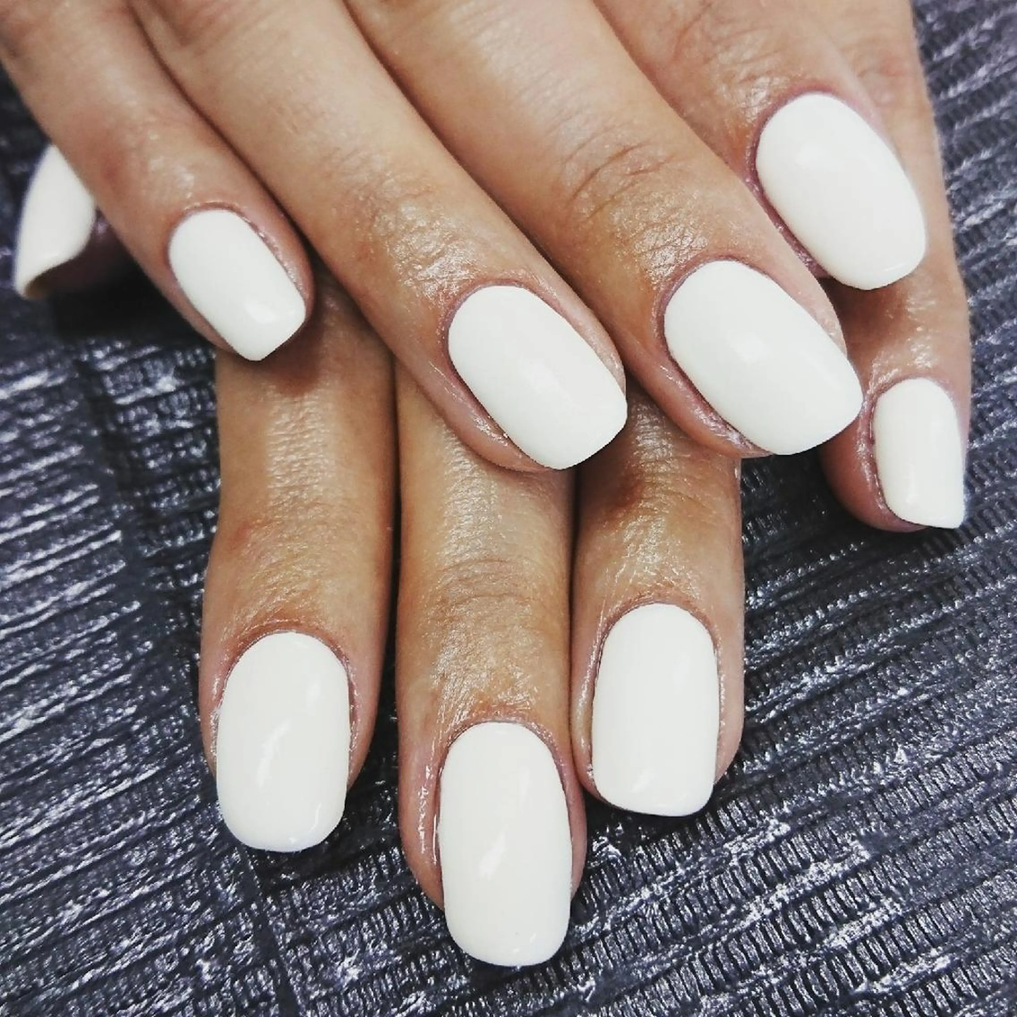 ネイル ジェルネイル ワンカラーネイル ホワイト ネイル&アイラッシュサロンPritia所属・IDE ASAMIのネイルデザイン