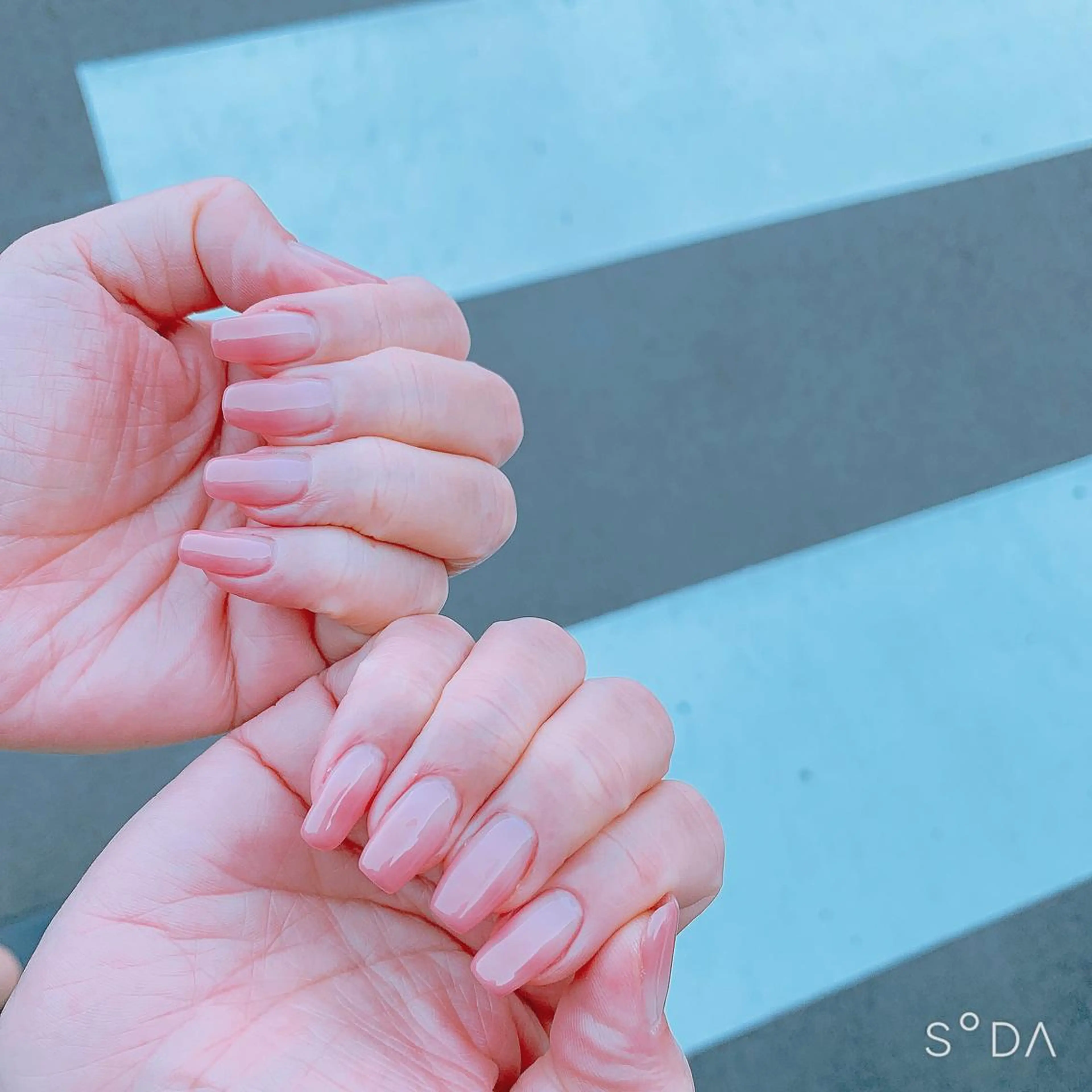 ネイル グラデーション ピンク Rena colore'のネイルデザイン