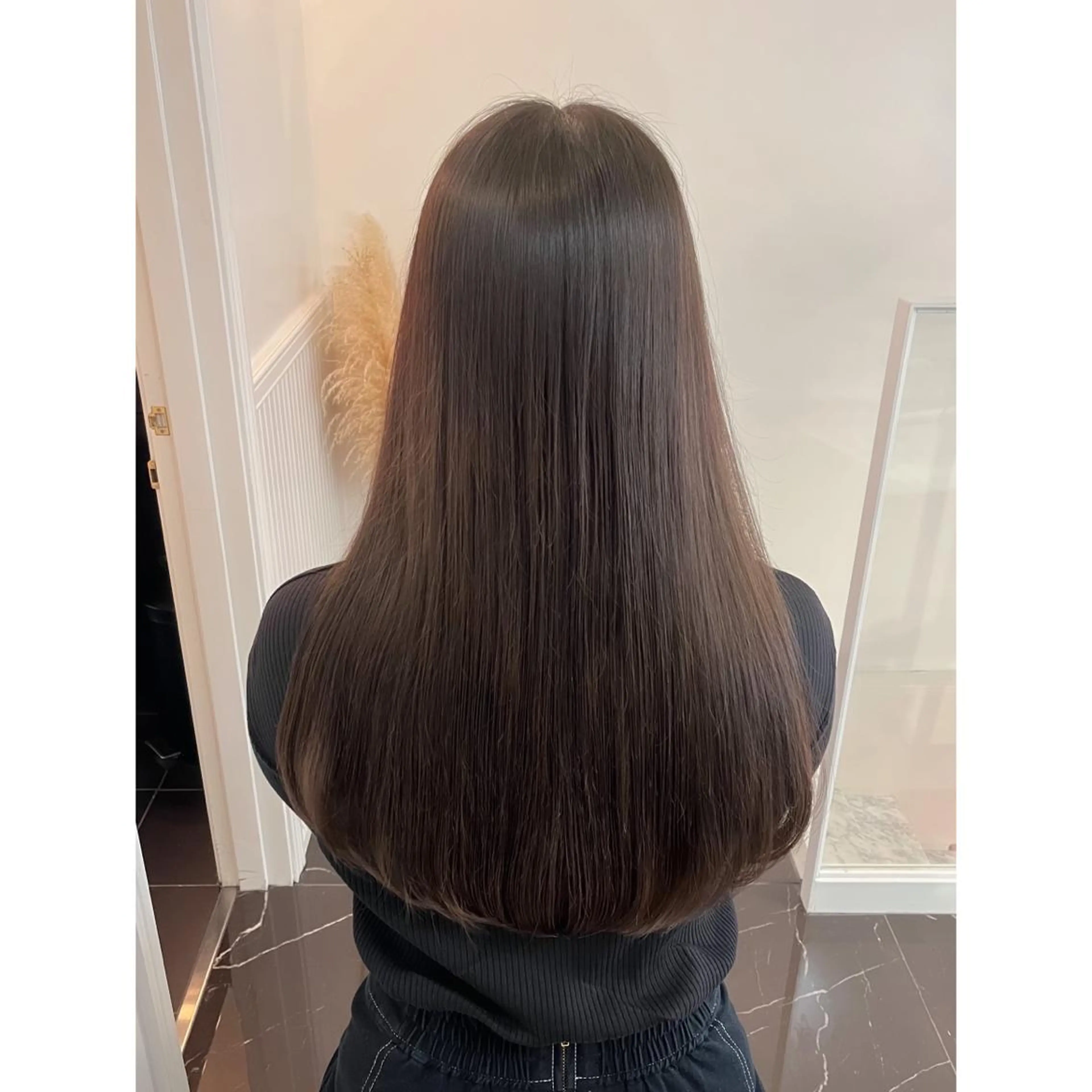 ロング カラー ブリーチ カット ヘアカラー トリートメント LOTTA CUCCI所属・miyu /トレンド カラー×艶髪のヘアスタイル