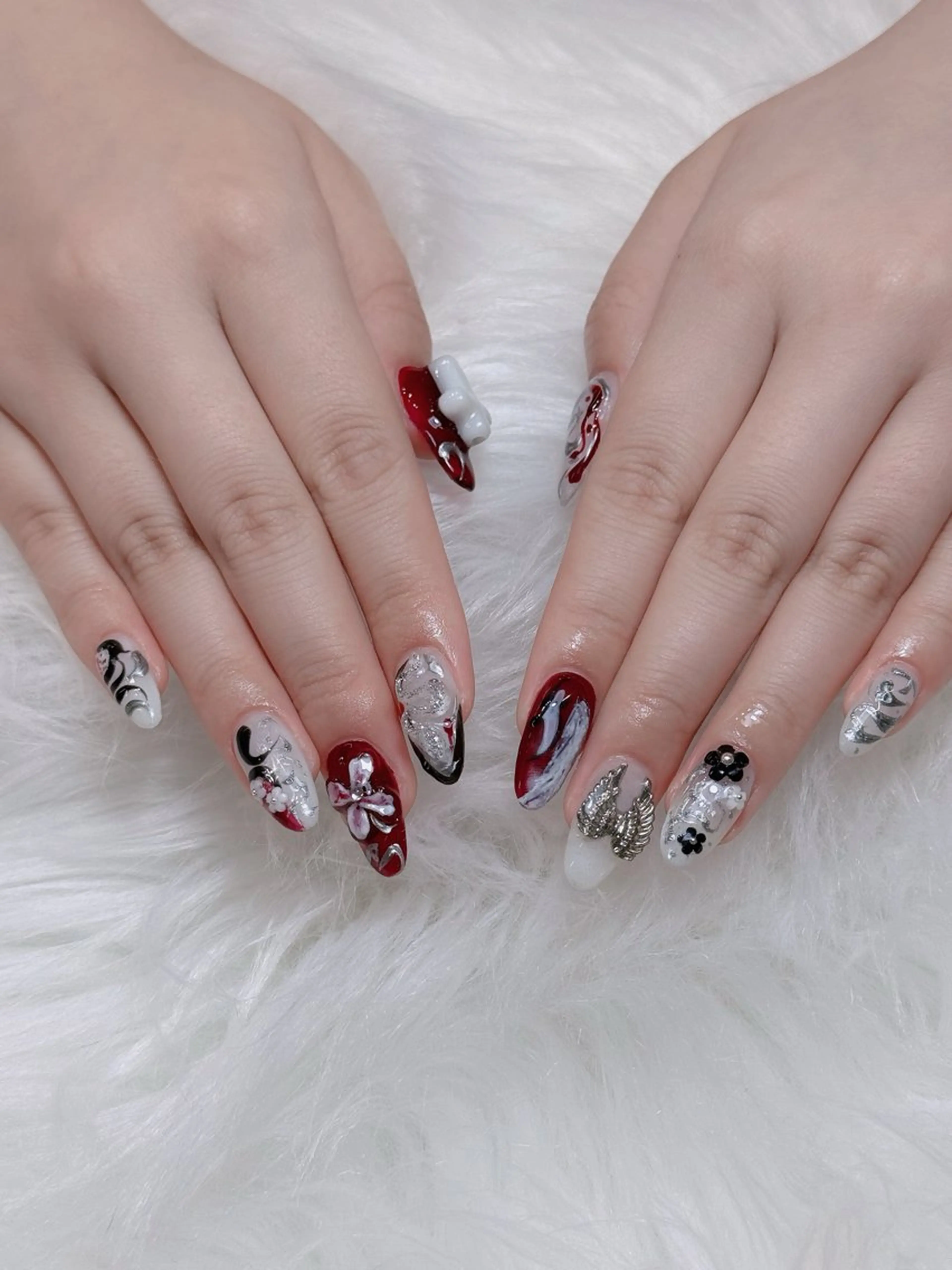 ネイル オーロラネイル チークネイル フットネイル フレンチネイル 韓国ネイル ハンドネイル Lumi Nailのネイルデザイン