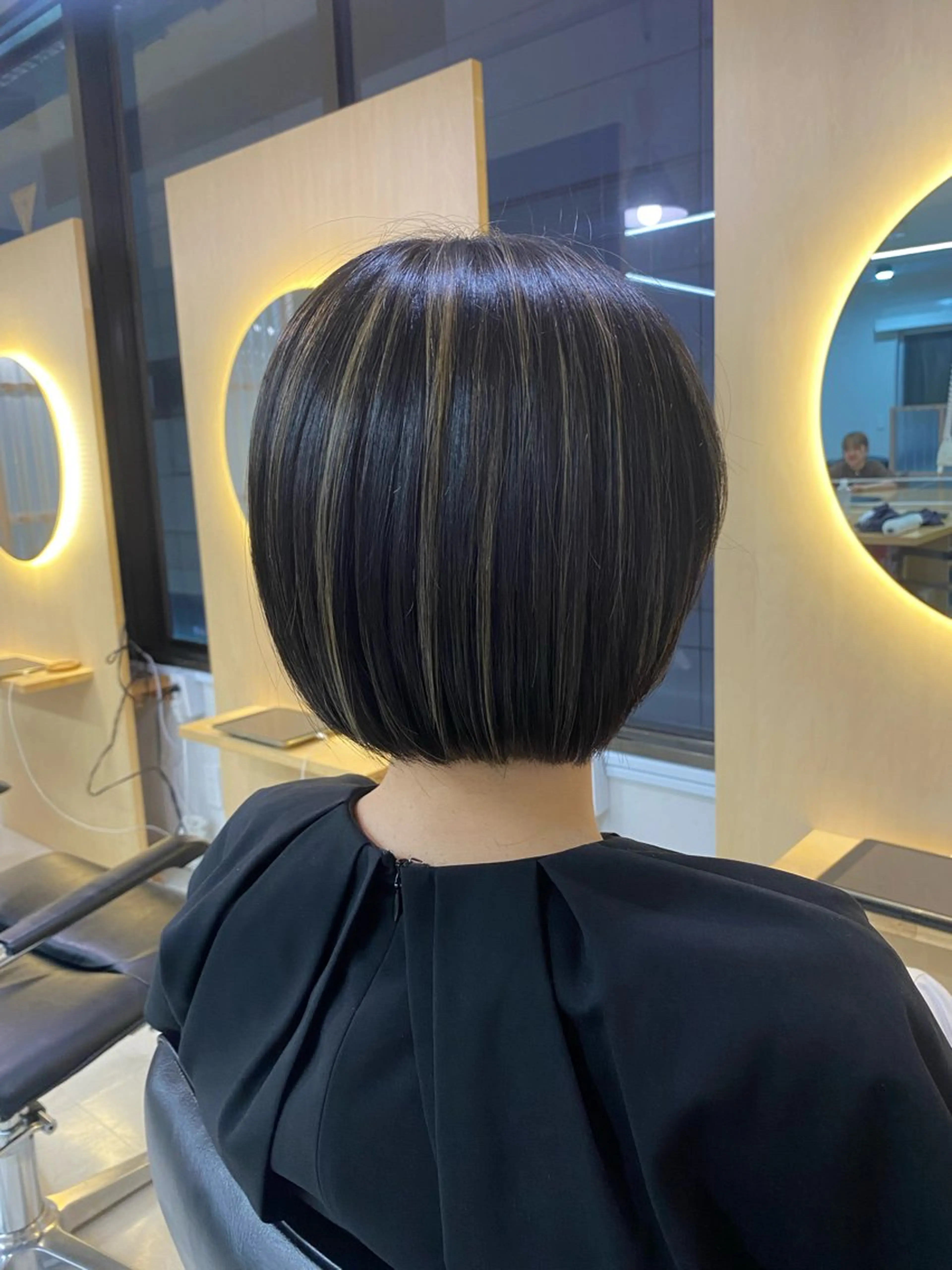 ショート ショートボブ ボブ ハイライト ショートヘア カット ヘアカラー elk ANZU🎀のヘアスタイル