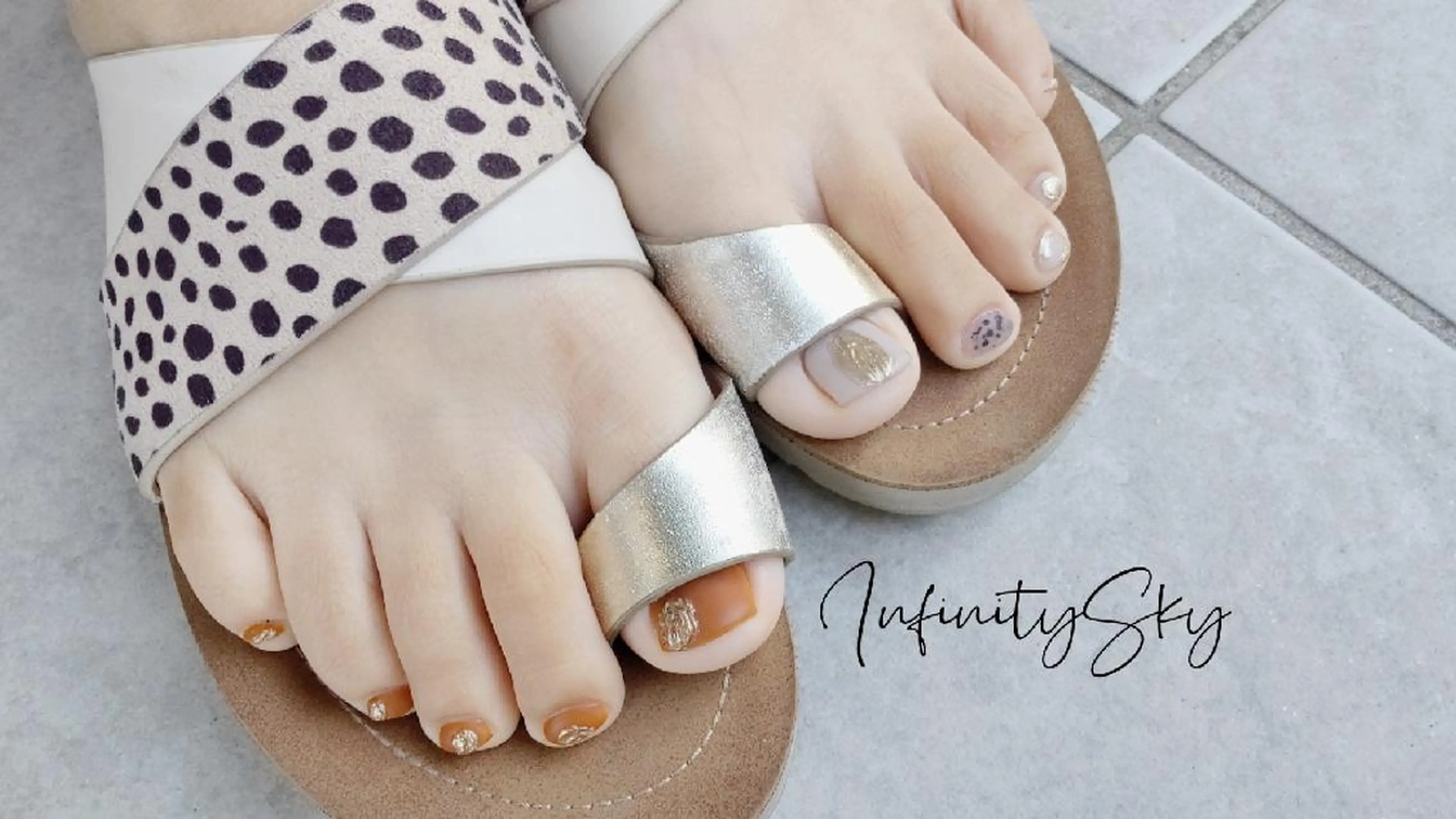 ネイル アートネイル フットネイル ミラーネイル フットネイル infinity skyのネイルデザイン
