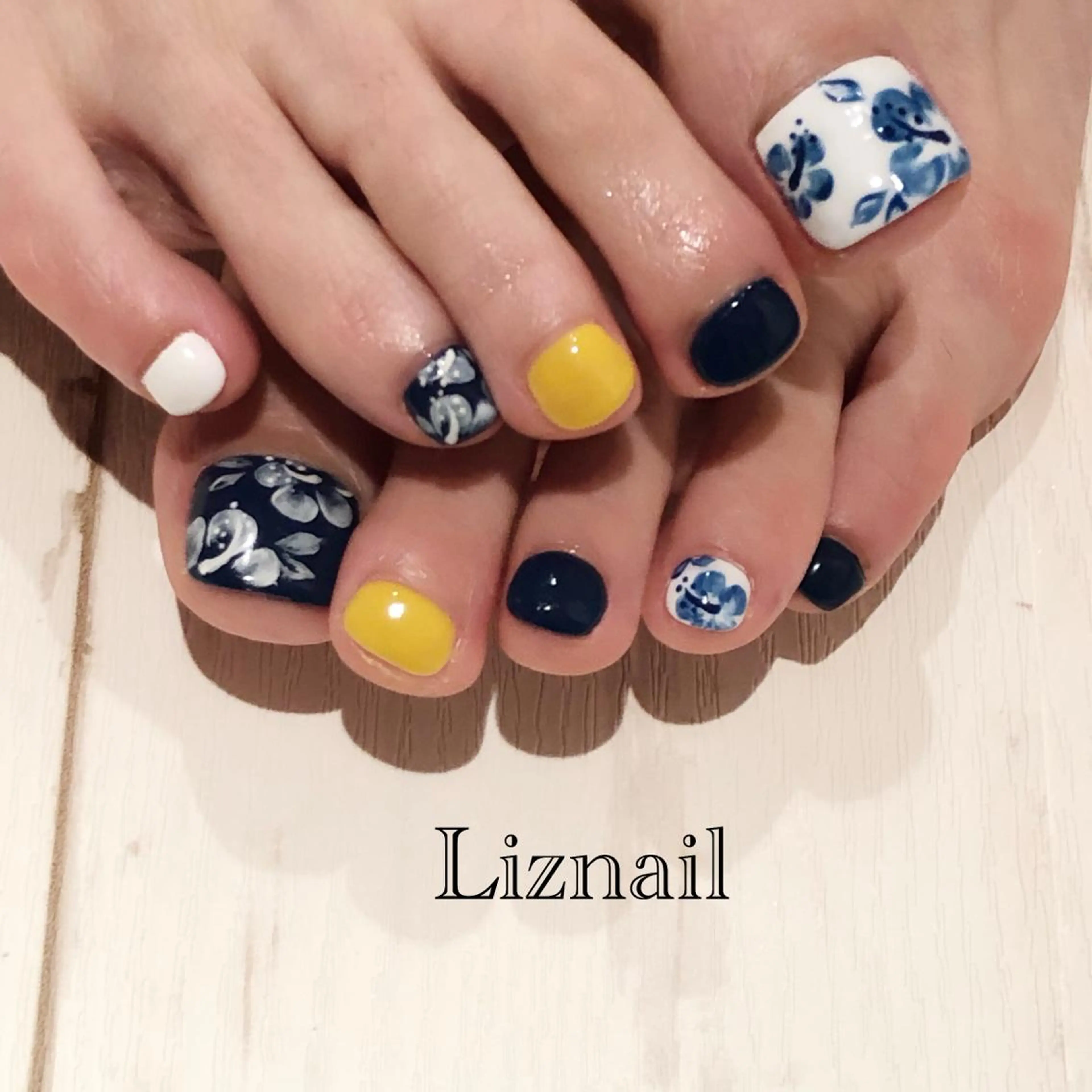 ネイル Rawr / saoriのネイルデザイン