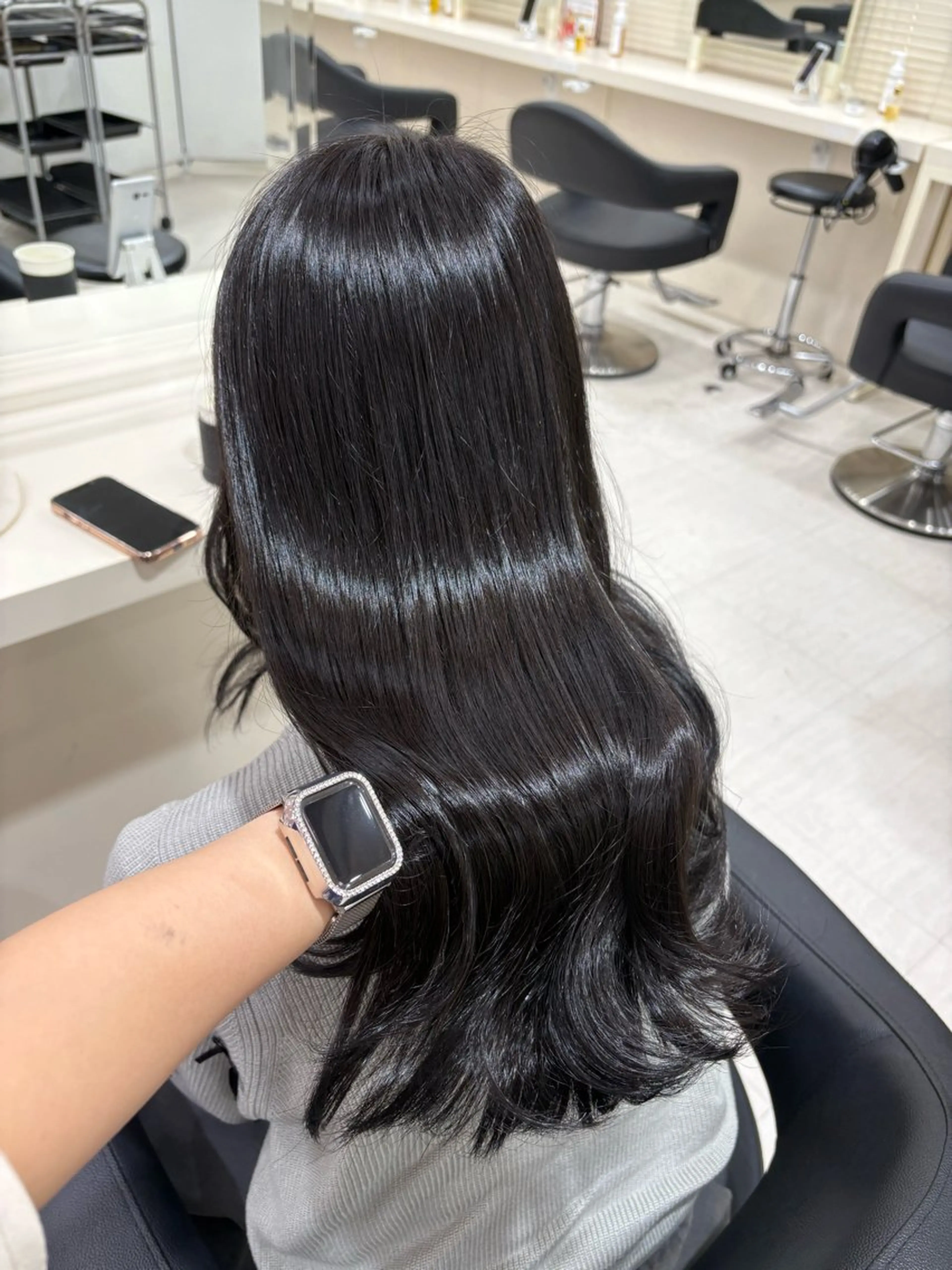 ミディアム カラー ヘアカラー トリートメント 💟RINNA 艶カラー💟のヘアスタイル