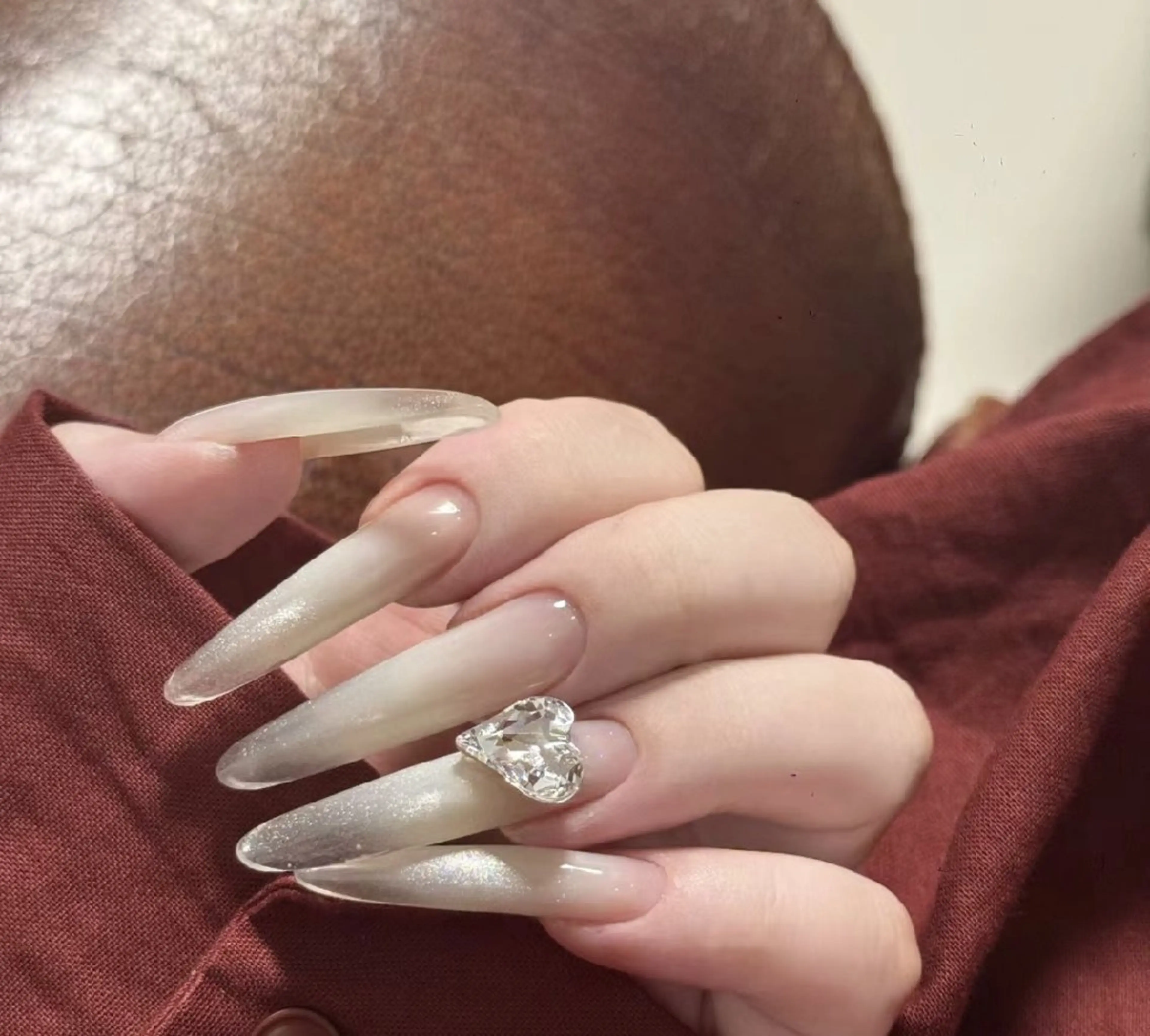 ネイル チークネイル 長さ出し フレンチネイル ジェルネイル キラキラネイル ハンドネイル UM Nail Salonのネイルデザイン