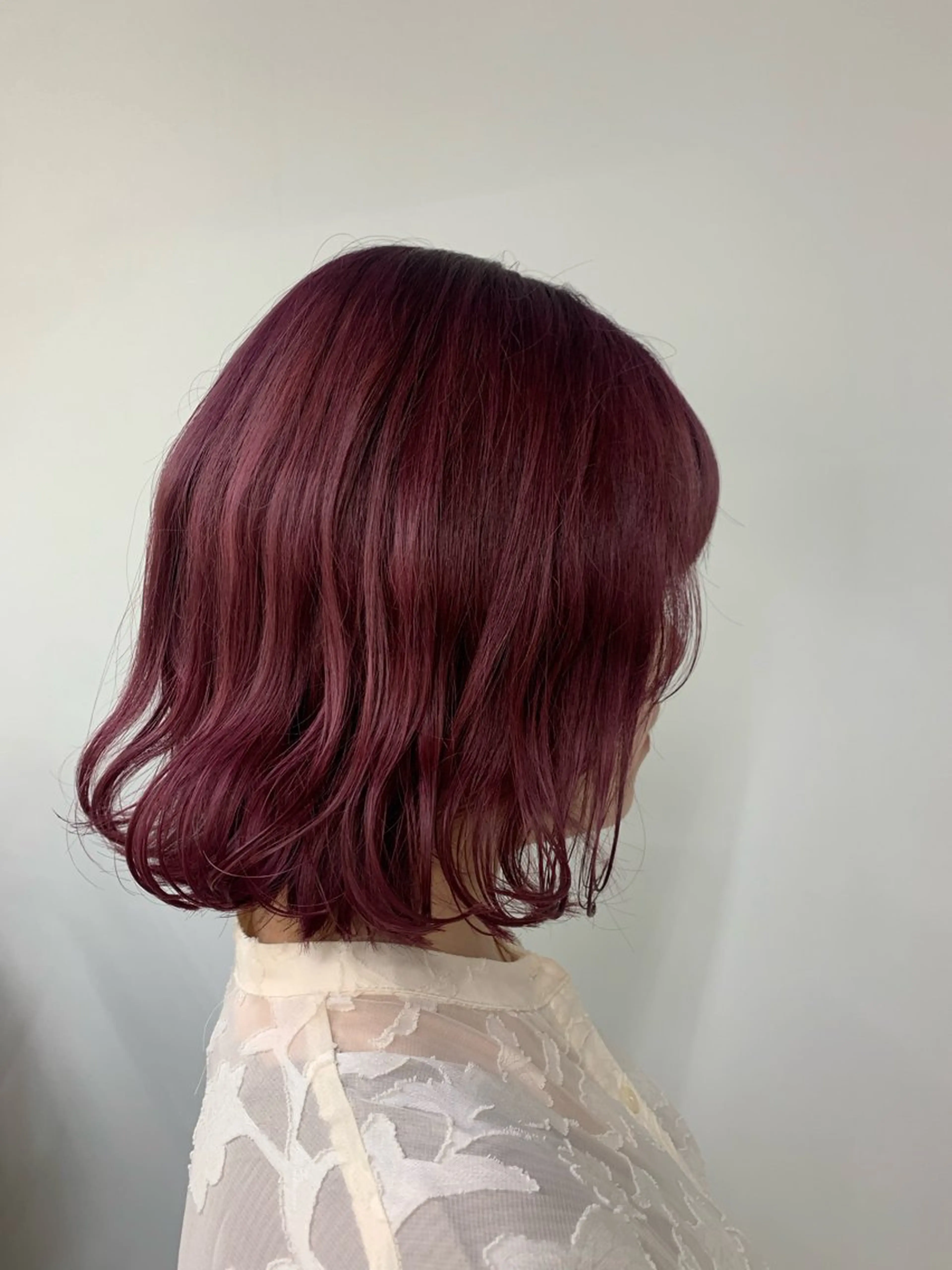 ショート カラー ブリーチ カシス ピンクカラー …a所属・…a みおのヘアスタイル