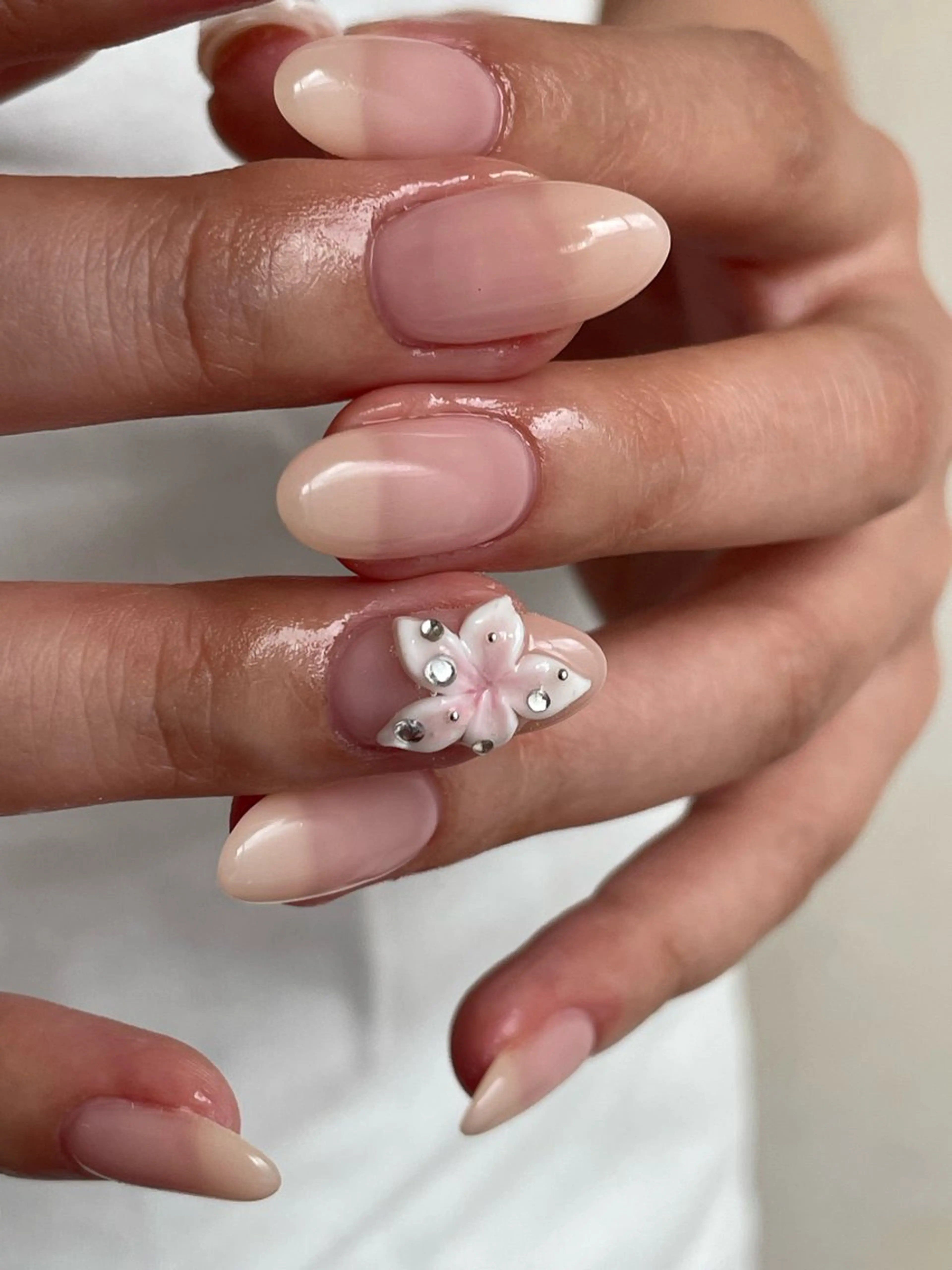 ネイル ハンドネイル shion .のネイルデザイン