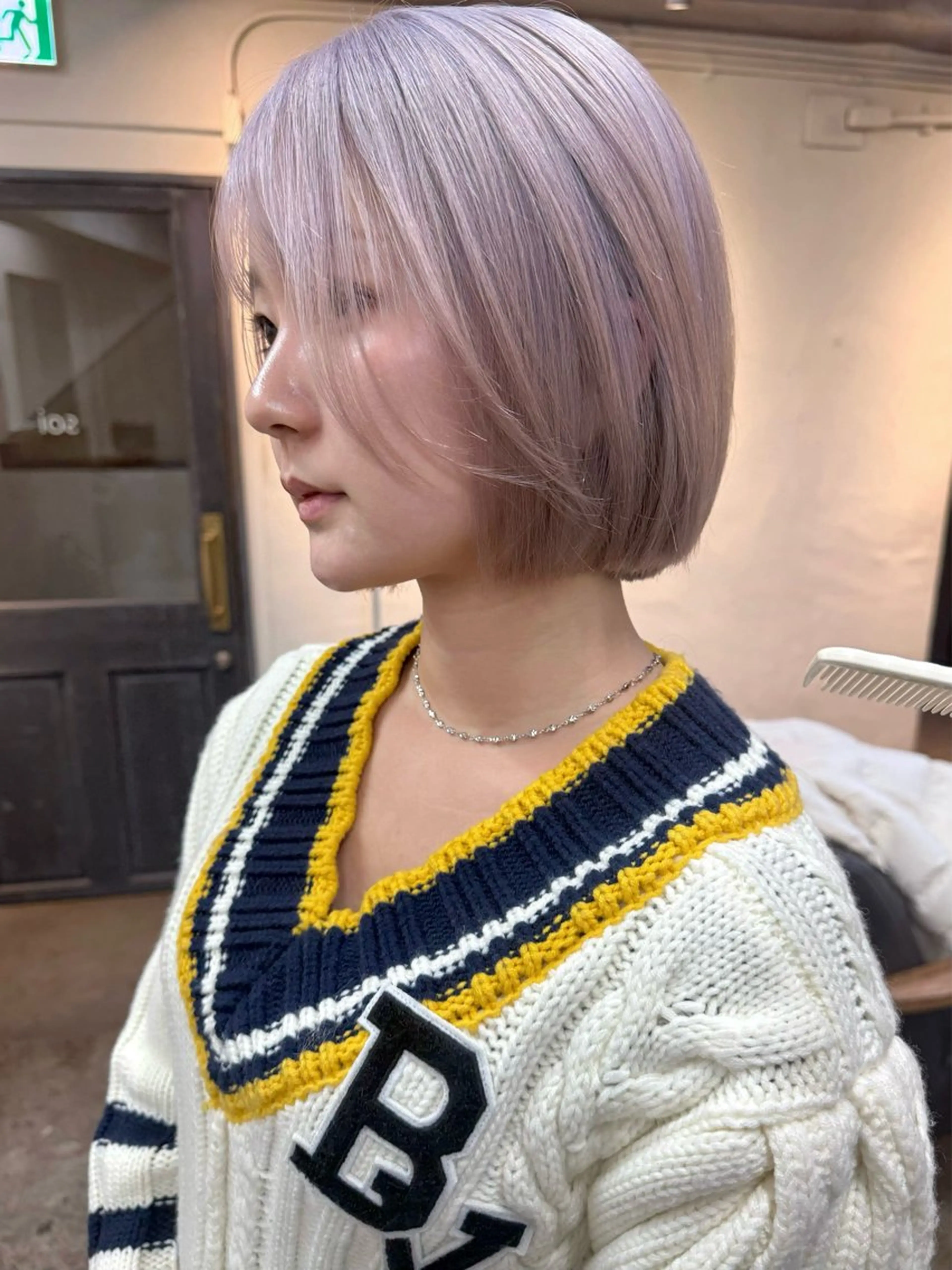 ショート カラー 切りっぱなしボブ ベージュカラー ブリーチ ケアブリーチ ハイトーンカラー カット ヘアカラー トリートメント 森貴裕/ベージュ/ パーマ/オリーブのヘアスタイル