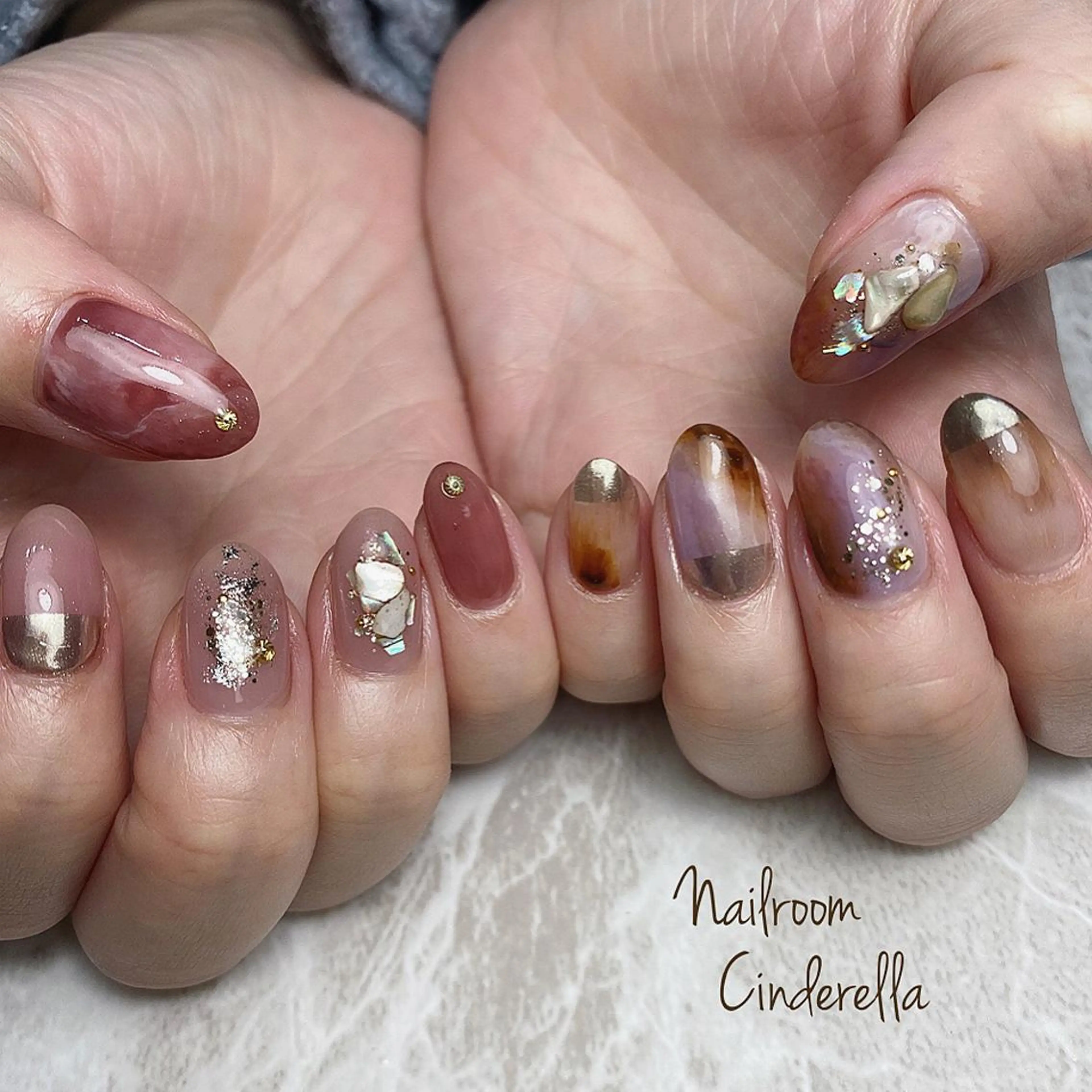 ネイル ニュアンスネイル Nailroom. Cinderellaのネイルデザイン
