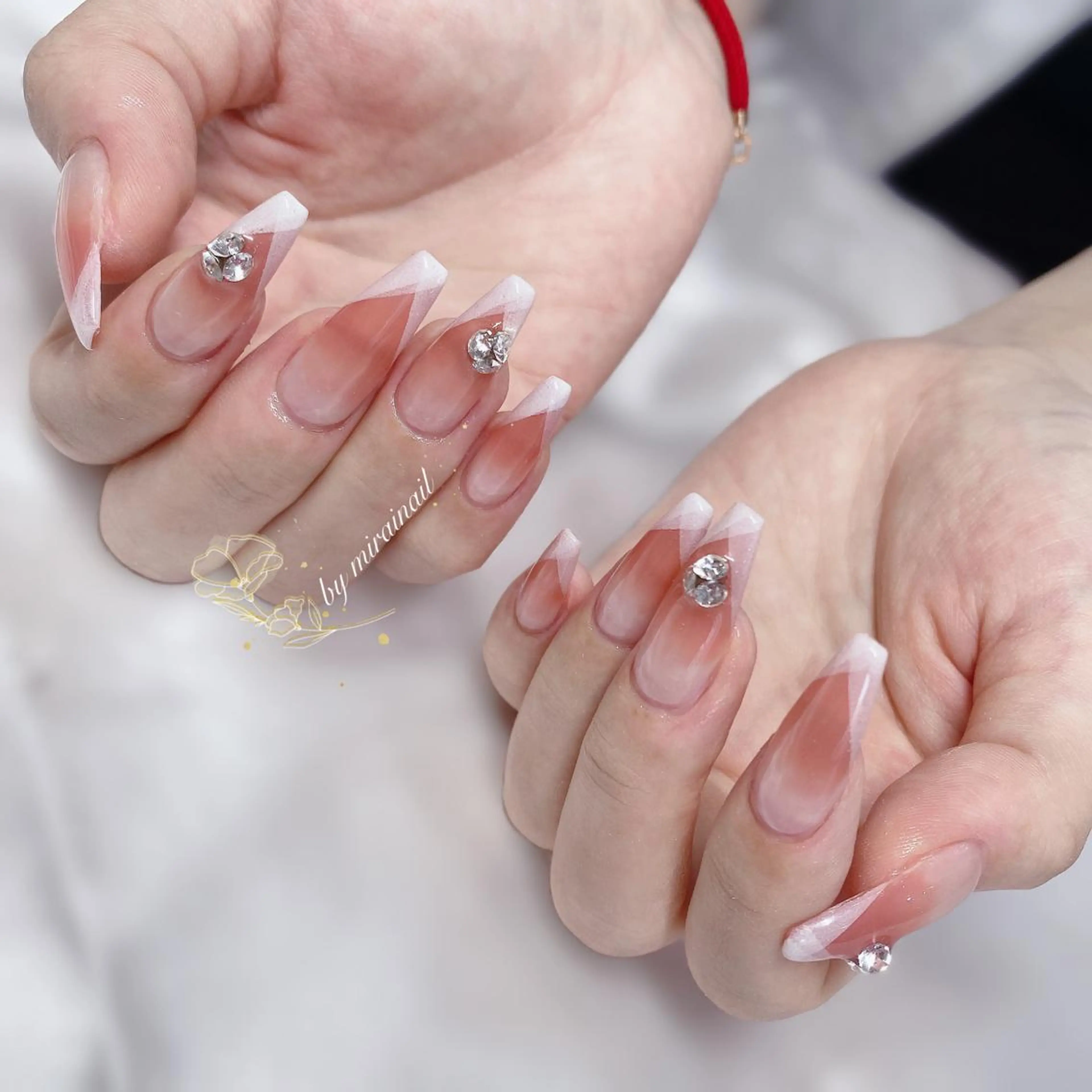 ネイル ネイルサロン 9Carats神田のネイルデザイン