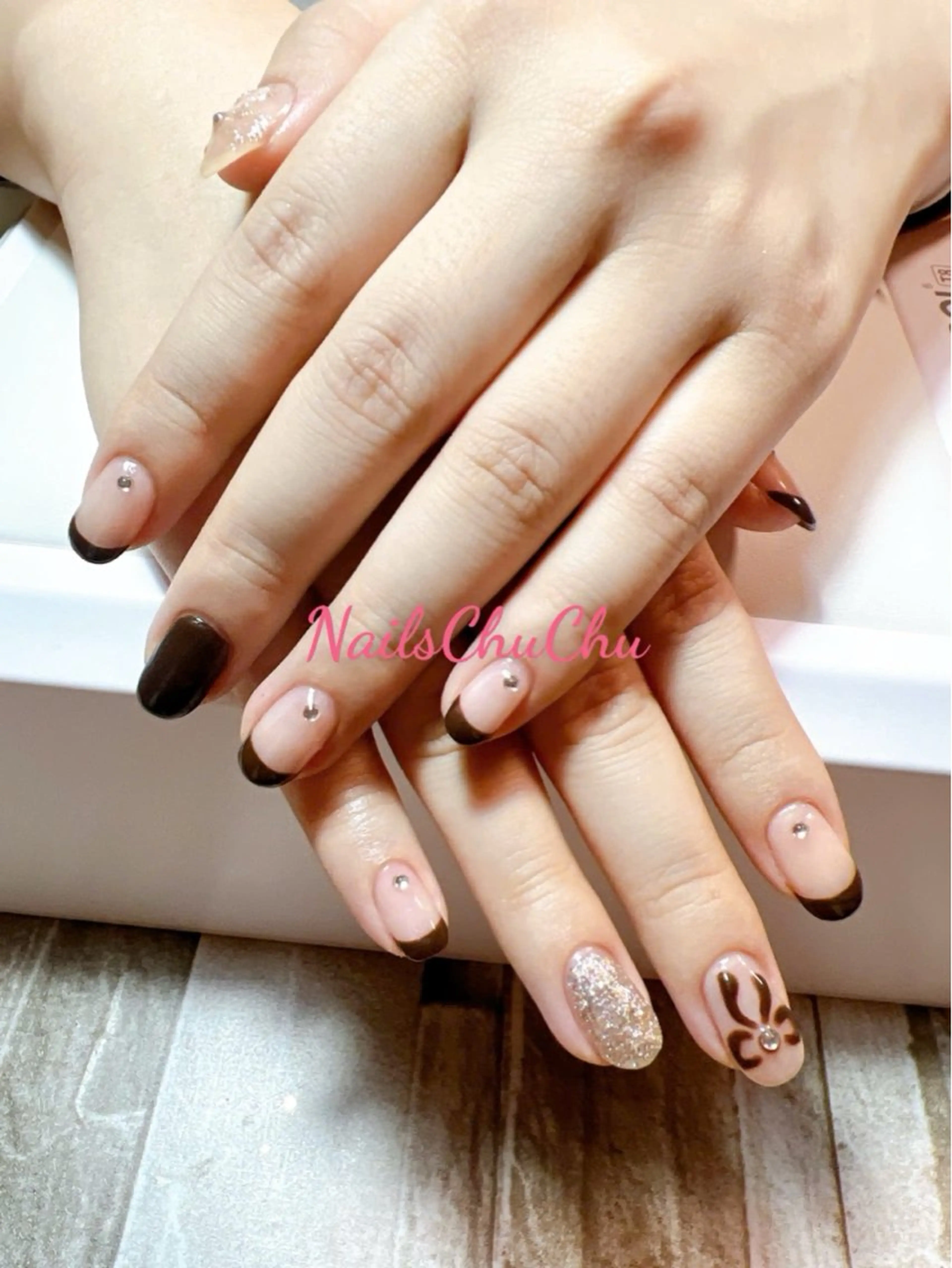 ネイル アートネイル フレンチネイル 持ち込み リボン Emma Nailのネイルデザイン