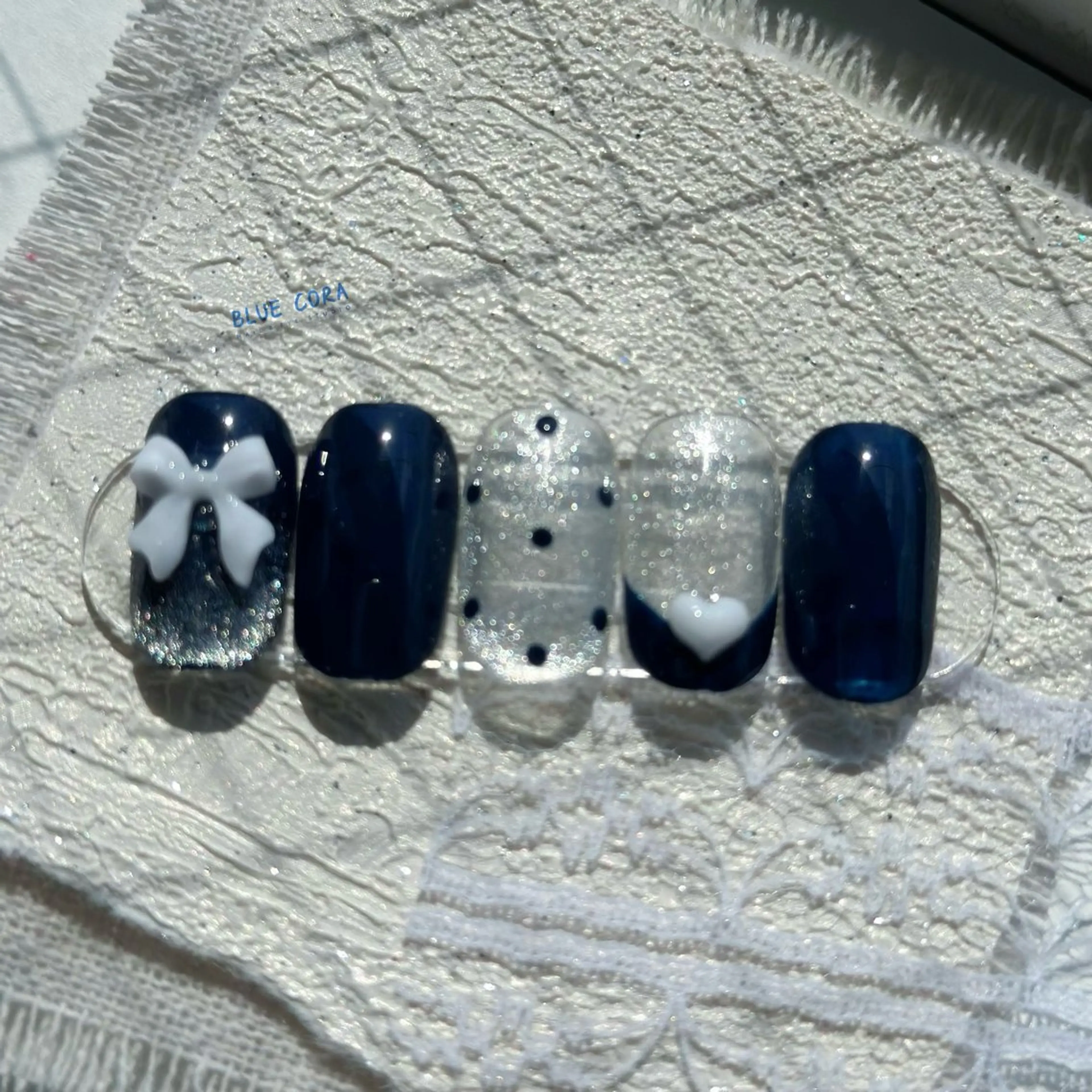 ネイル マグネットネイル マットネイル シルバー ハンドネイル ハンドケア BLUE CORA所属・BLUE CORAのネイルデザイン