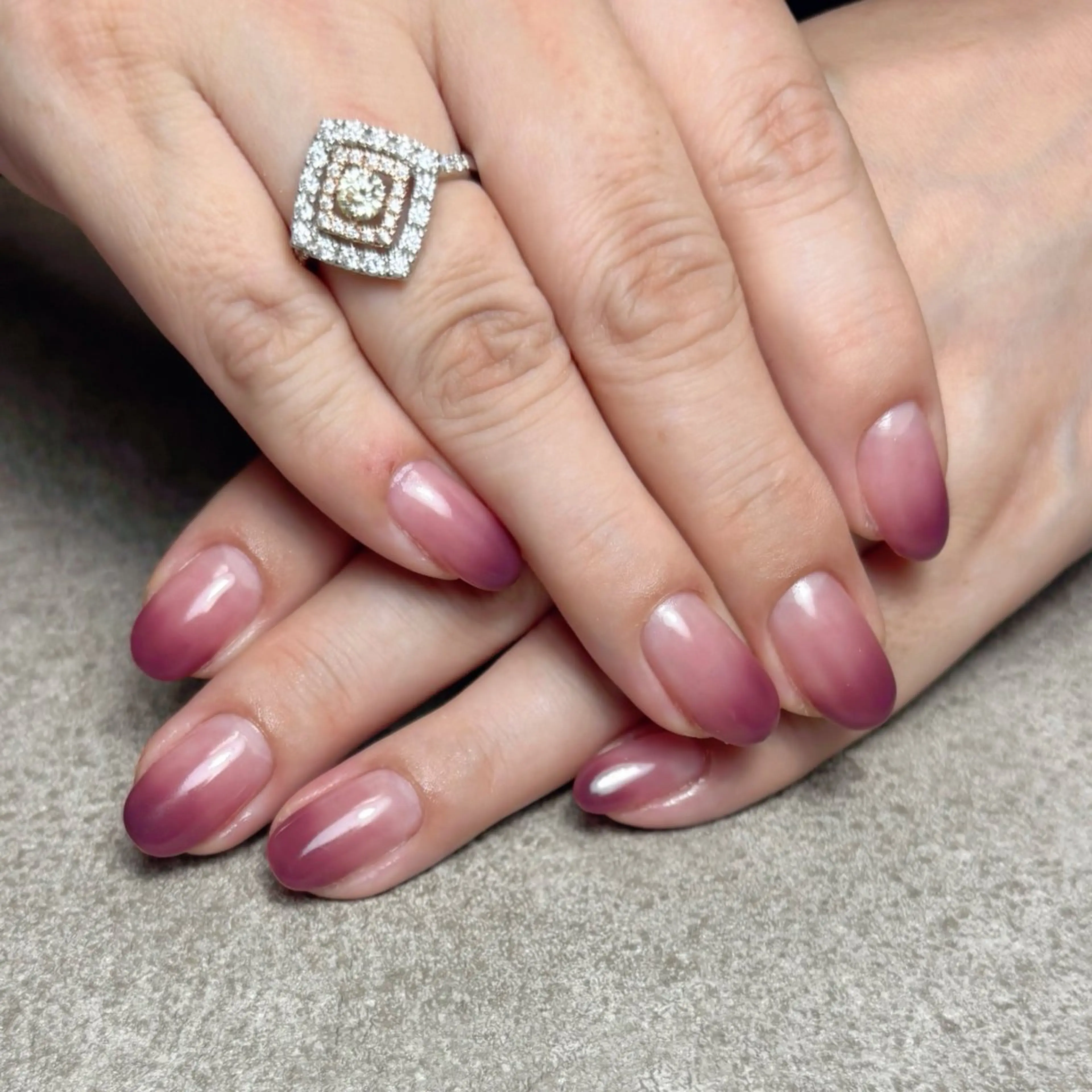 ネイル ハンドネイル nailroom DIASOMNIAのネイルデザイン