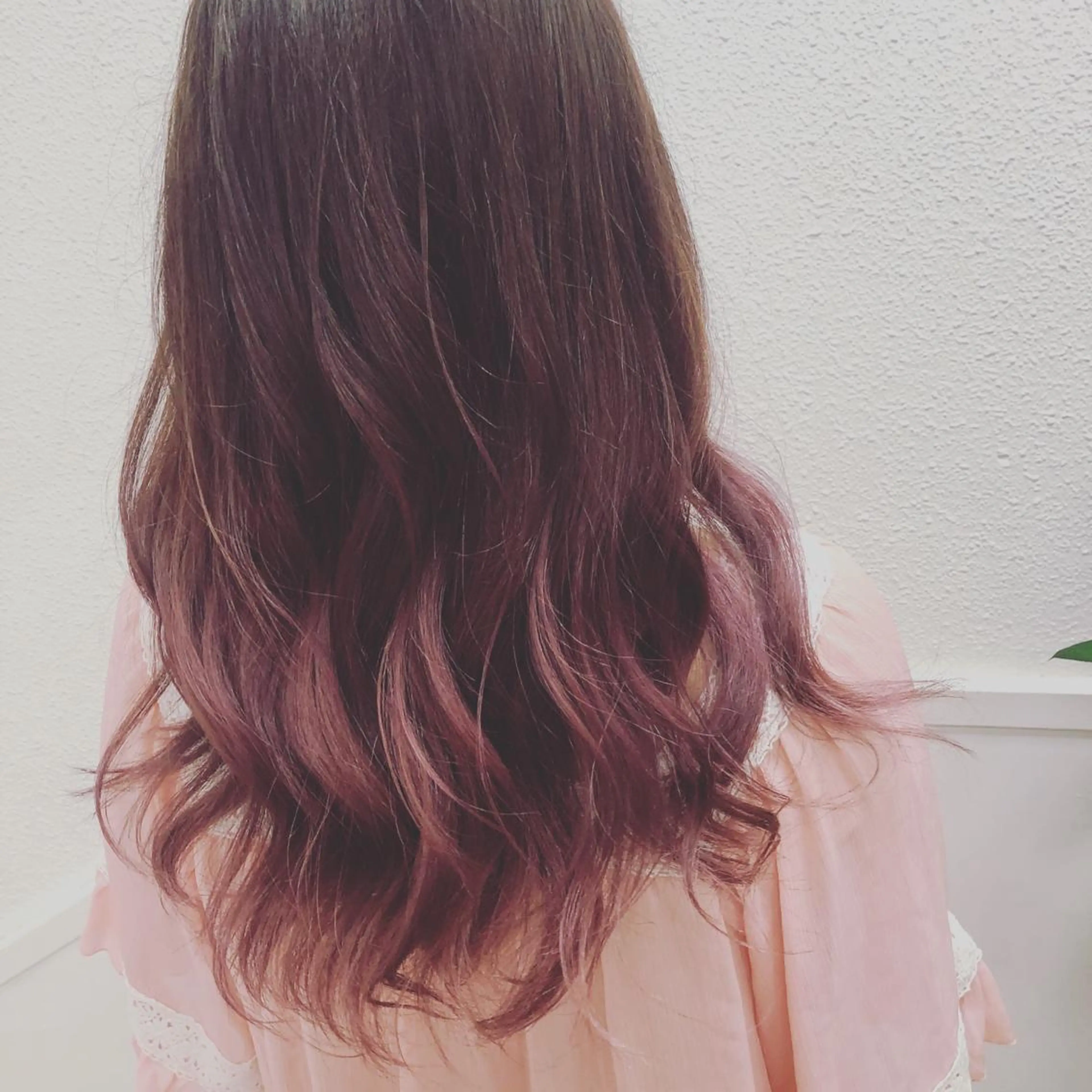 ロング カラー 透明感カラー ピンクカラー カット ヘアカラー トリートメント 髪質改善/美髪矯 正ヤマモトハルキのヘアスタイル