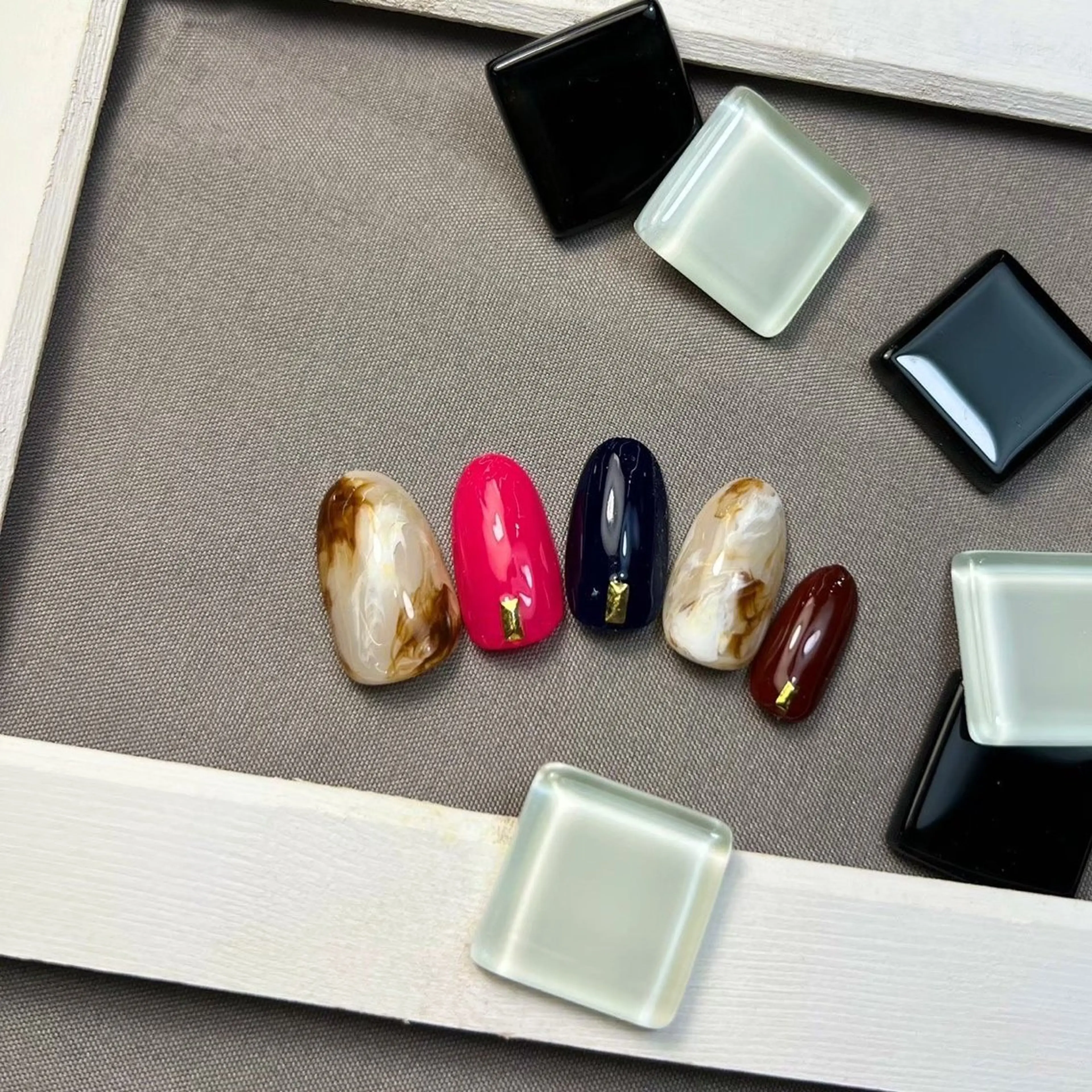 ネイル MAXKELLY Ayakaのネイルデザイン